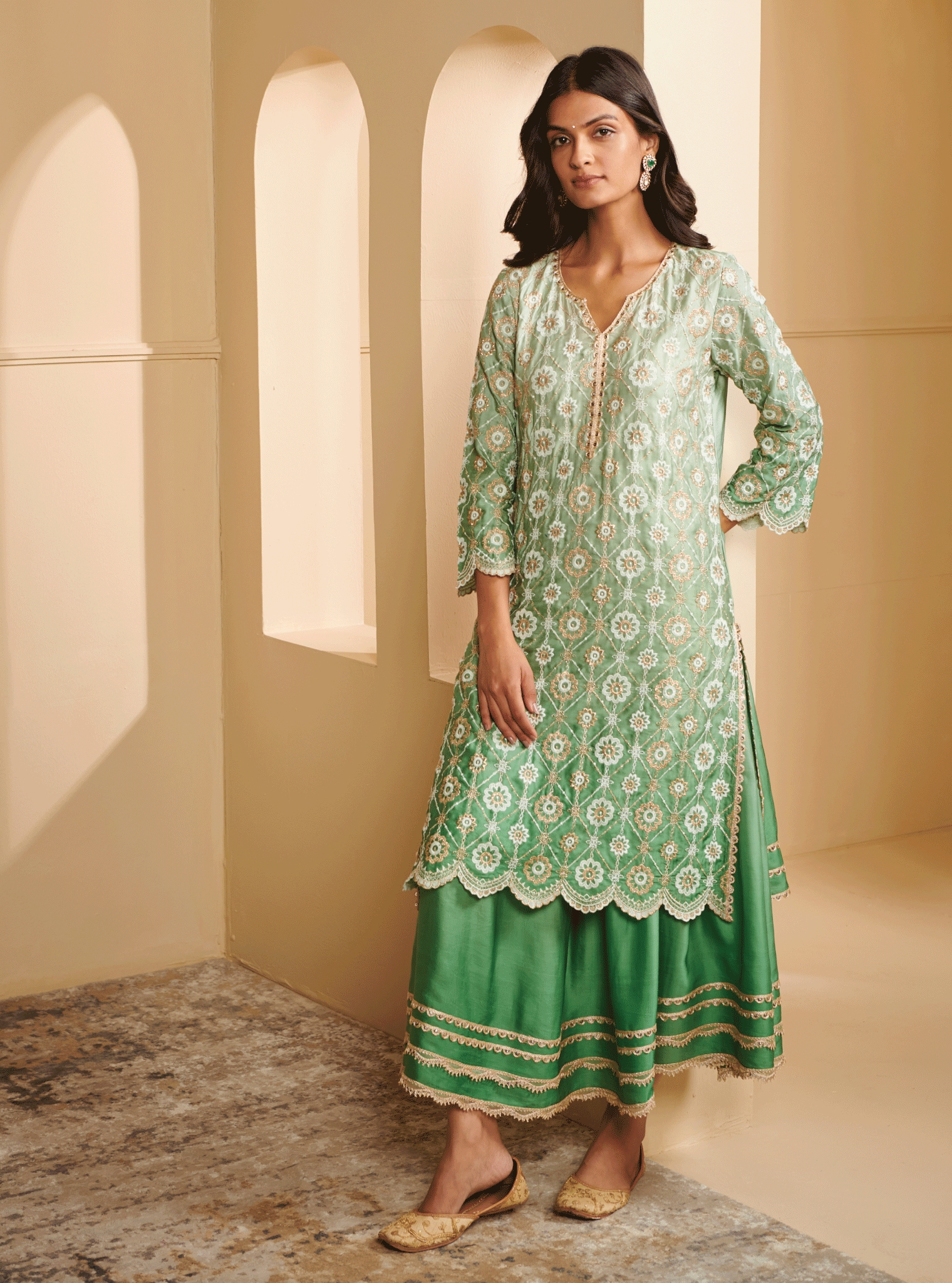 Avisa Cupro Silk Green Kurta with Skirt Set