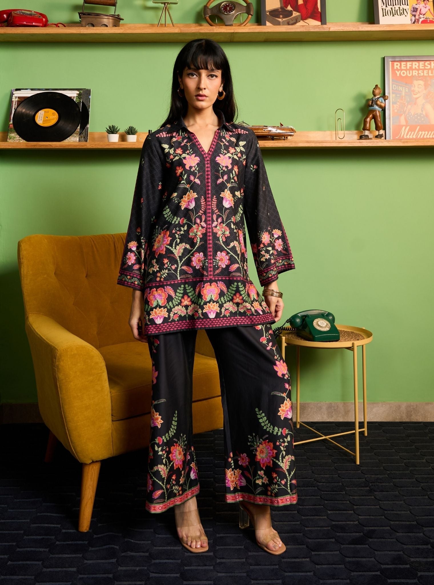 Zuni Pima Satin Black Printed Top Set