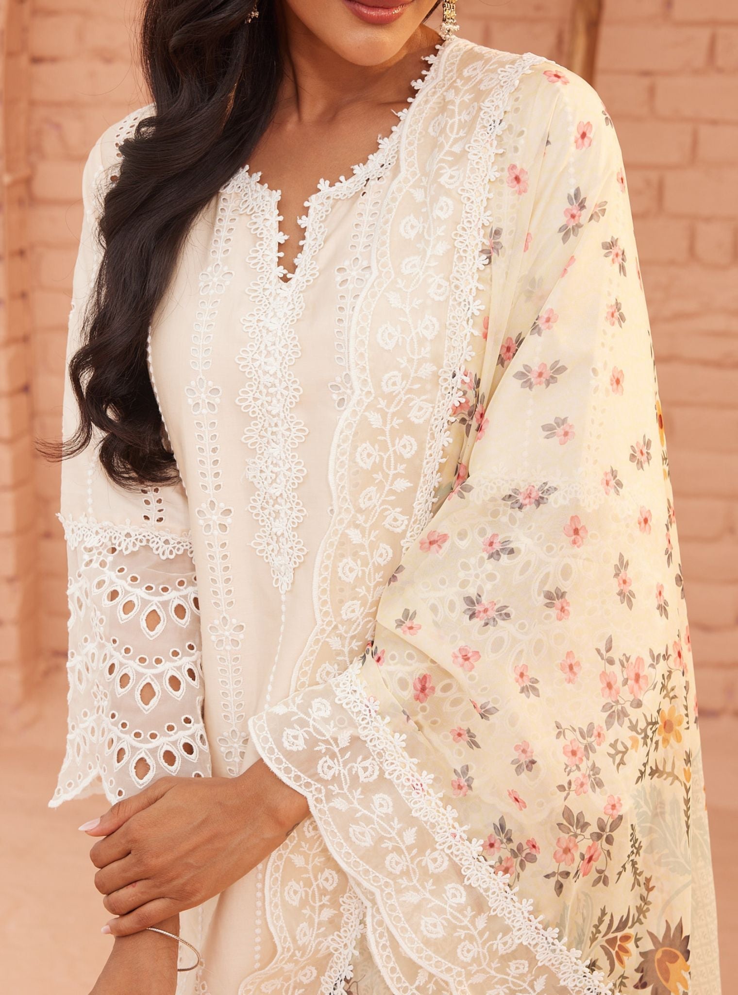 Vachi Pima Off White Kurta Set
