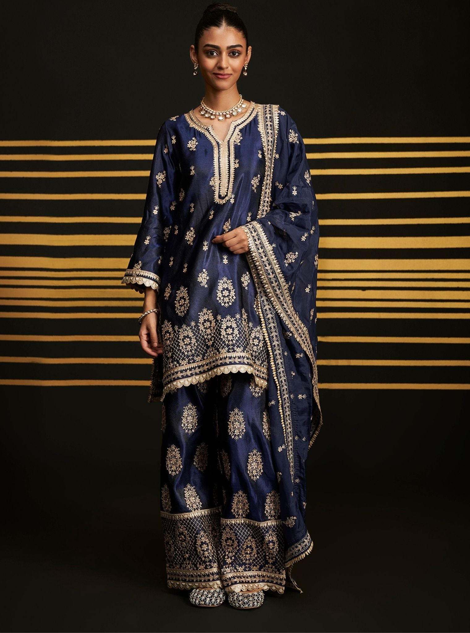 Vaari Tissue Linen Satin Navy Pant