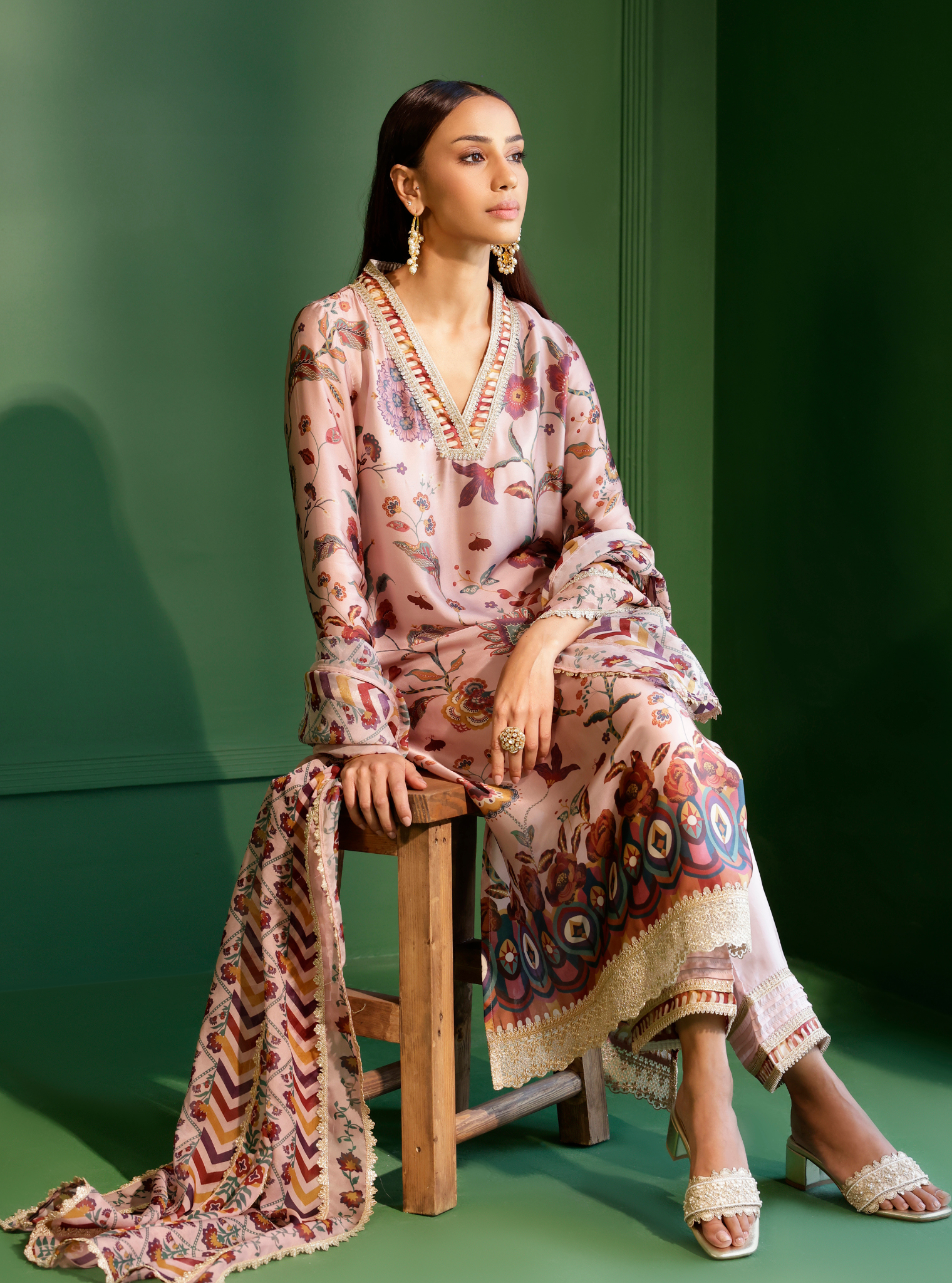 Diantha Cupro Satin Printed Light Pink Kurta Set