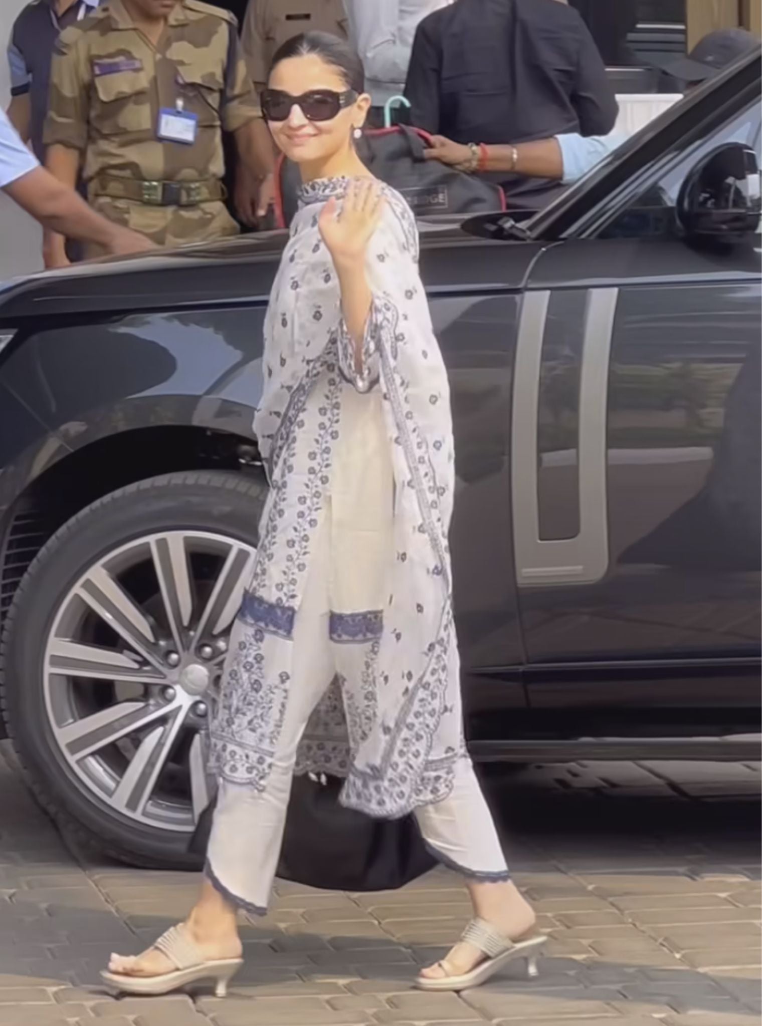 Svasti Pima Off White Kurta Set