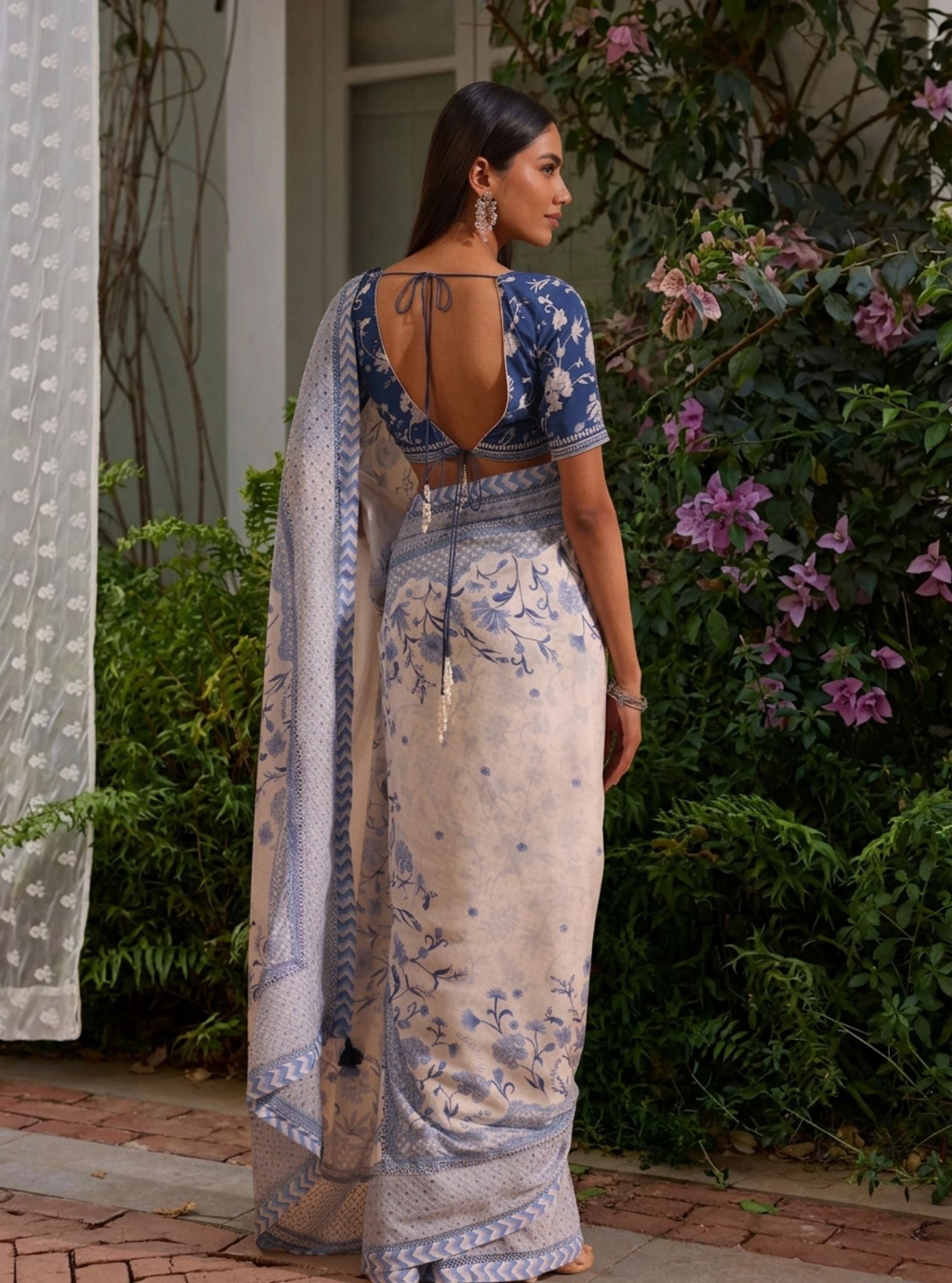 Niri Lawn White Saree