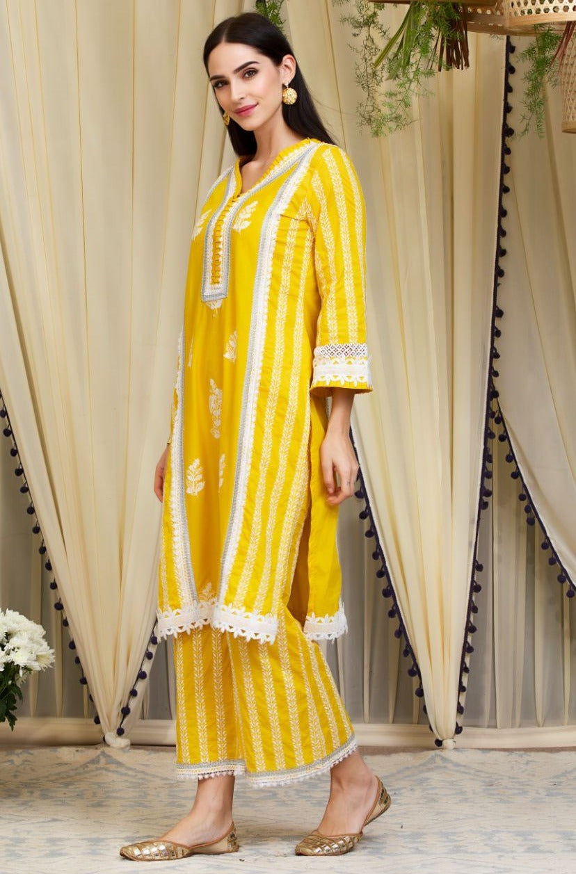 Mulmul Cotton Amelia Kurta With Amelia Pyajama