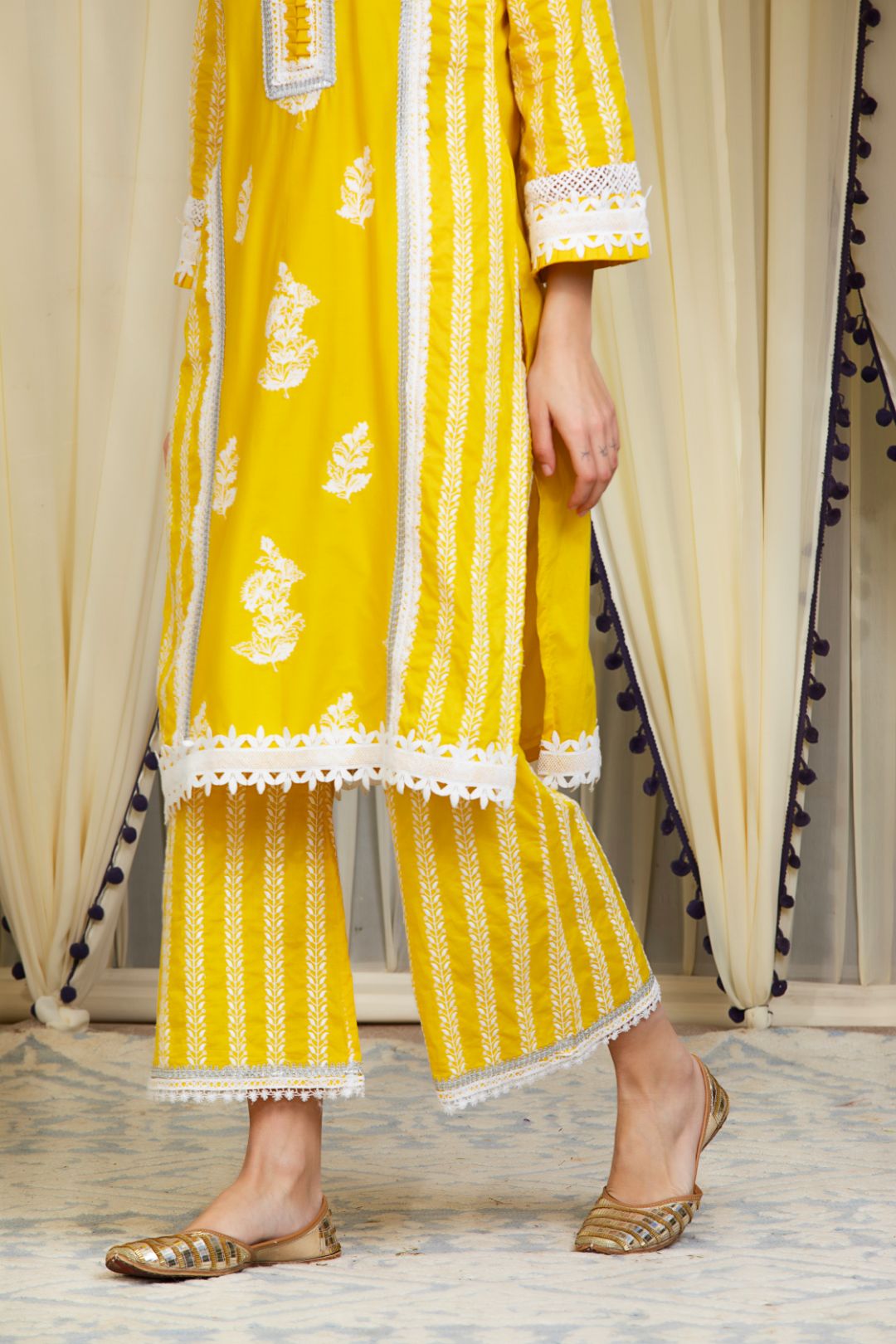 Mulmul Cotton Amelia Kurta With Amelia Pyajama
