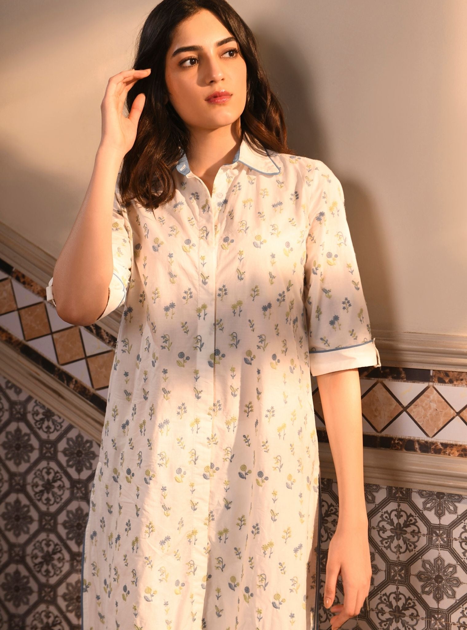 Mahin Cotton White Kurta With Inverted V Hem Pant