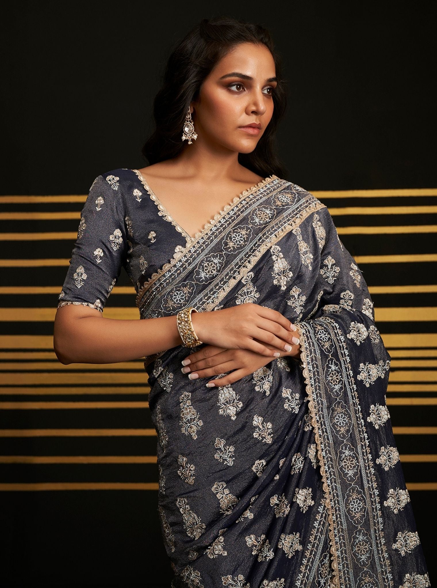 Mulmuil Royal Tissue Rangrez Navy Saree