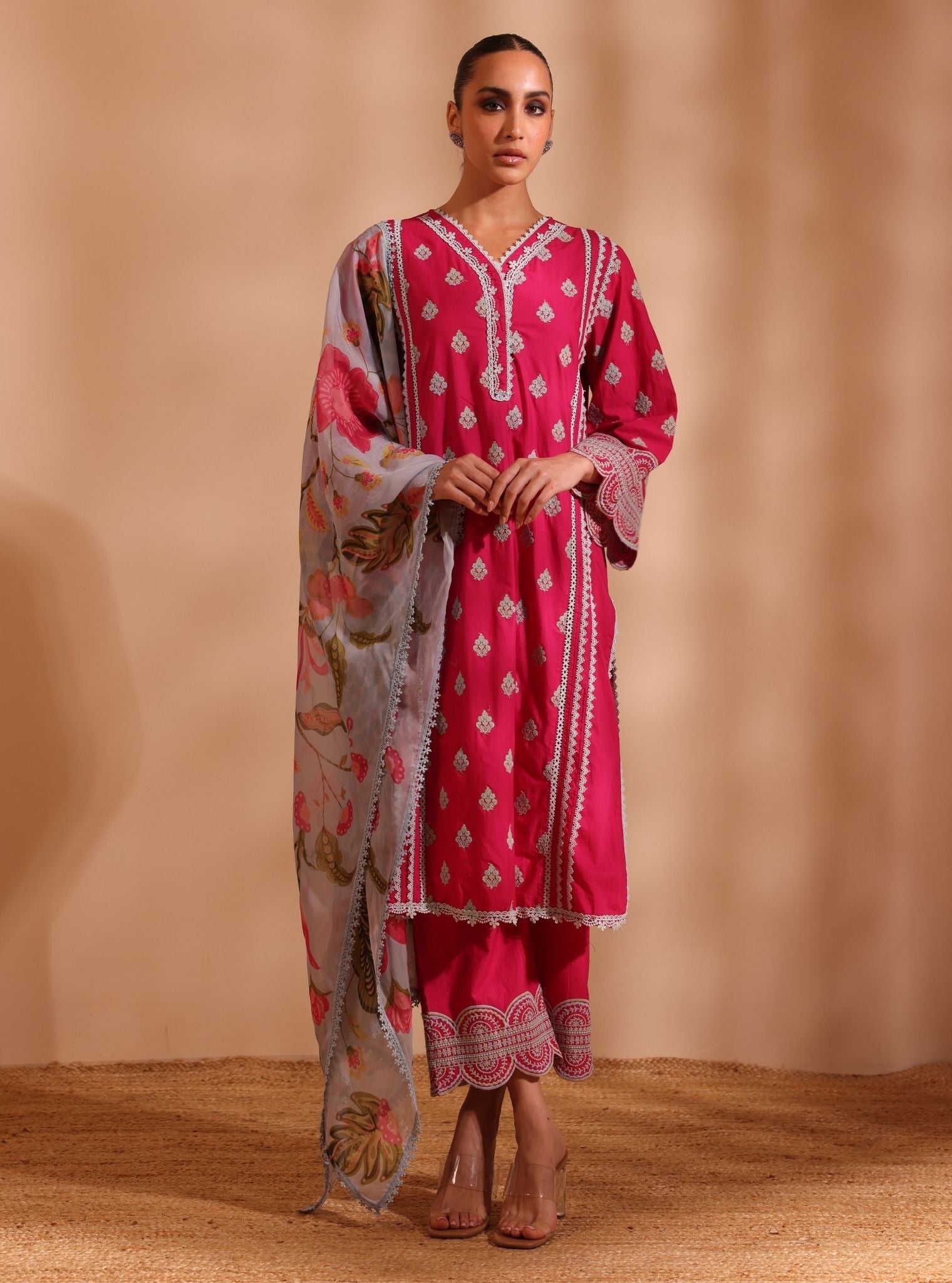 Mulmul Cotton Maira Fuschia Kurta With Mulmul Cotton Maira Fuschia Pant
