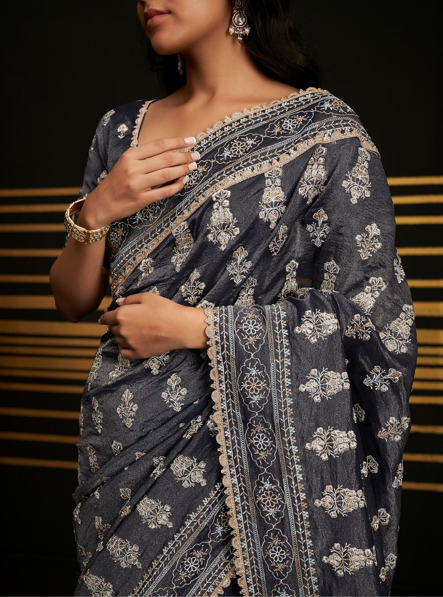 Mulmuil Royal Tissue Rangrez Navy Saree