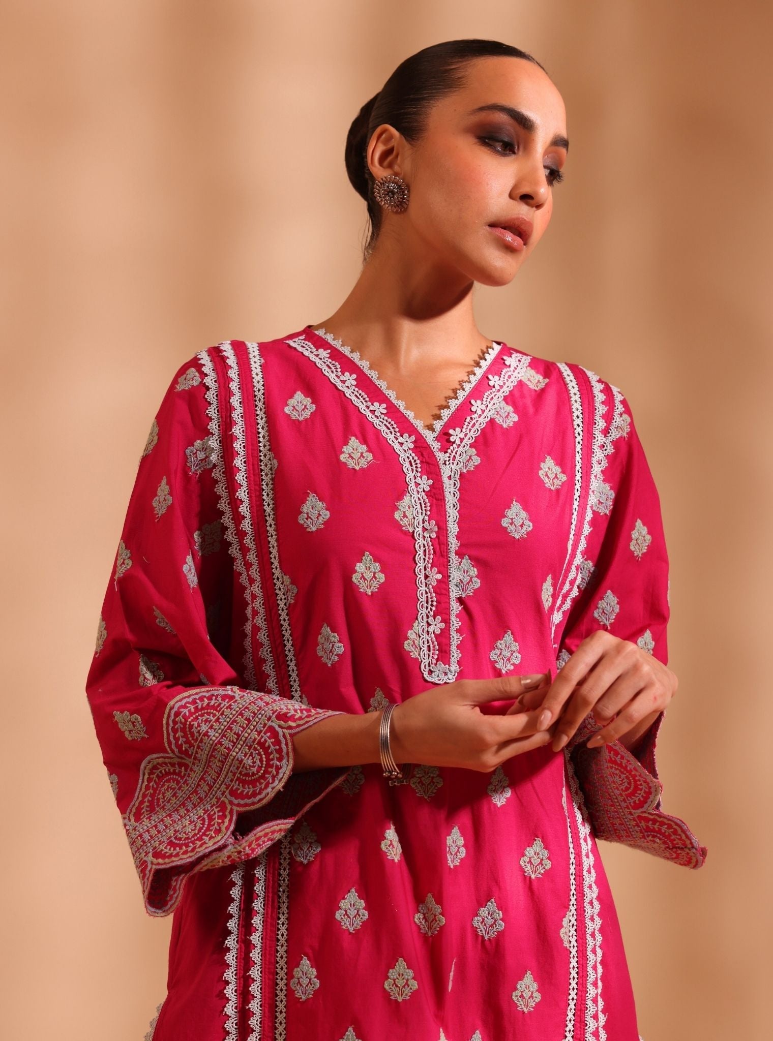 Mulmul Cotton Maira Fuschia Kurta With Mulmul Cotton Maira Fuschia Pant