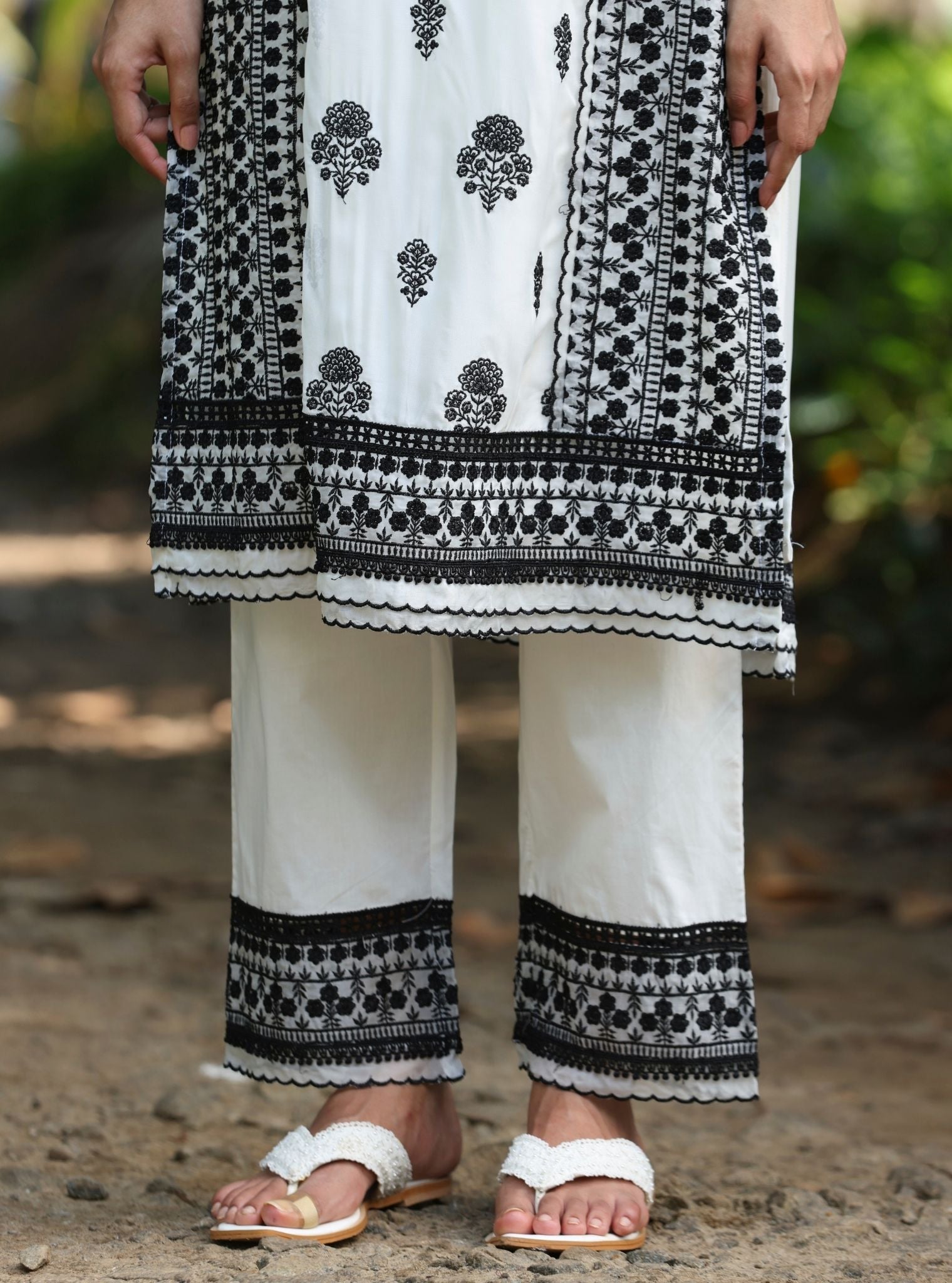 Kari Organza White Kurta Set