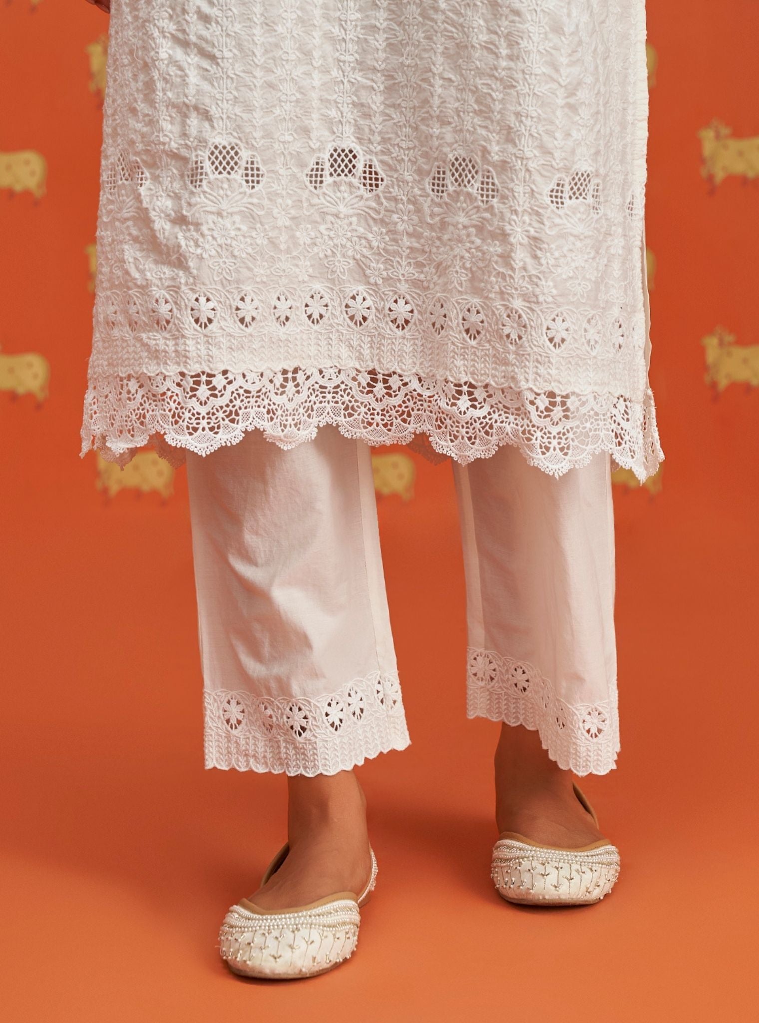 Mulmul Cotton Lawana Off White Kurta With Mulmul Cotton Lawana Off White Pant