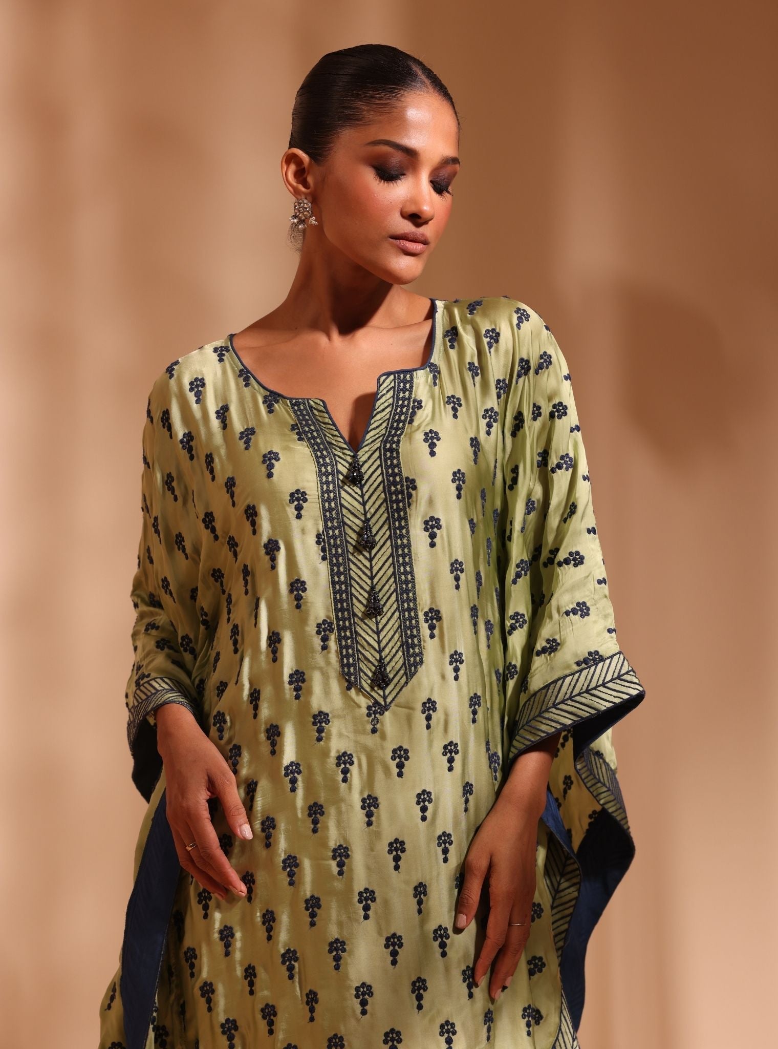Niti Cupro Satin Green Kaftan