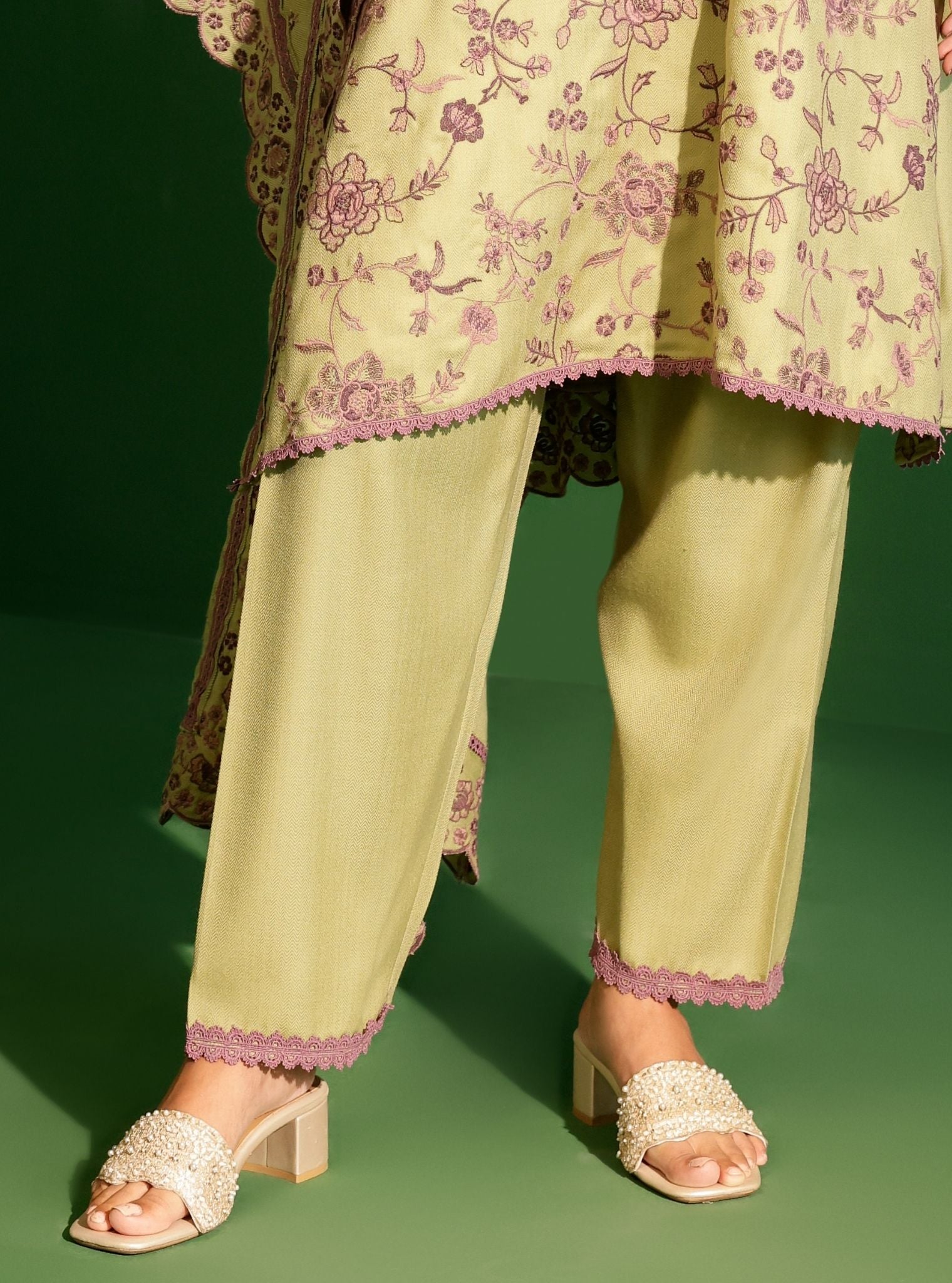 Mulmul Wool Juno Green Kurta With Mulmul Wool Juno Green Pant