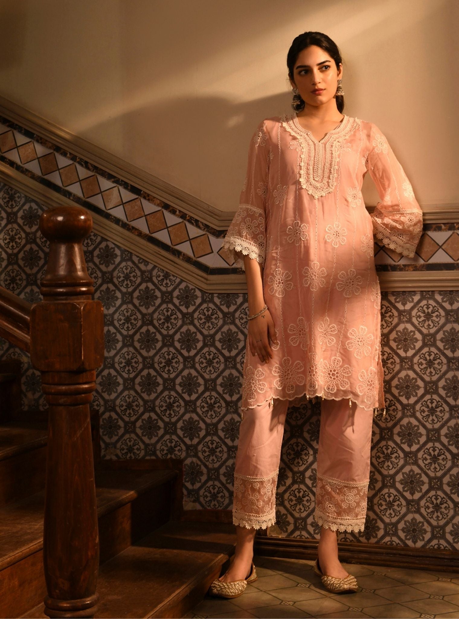 Mulmul Organza Bita Pink Kurta With Mulmul Cotton Bita Pink Pant