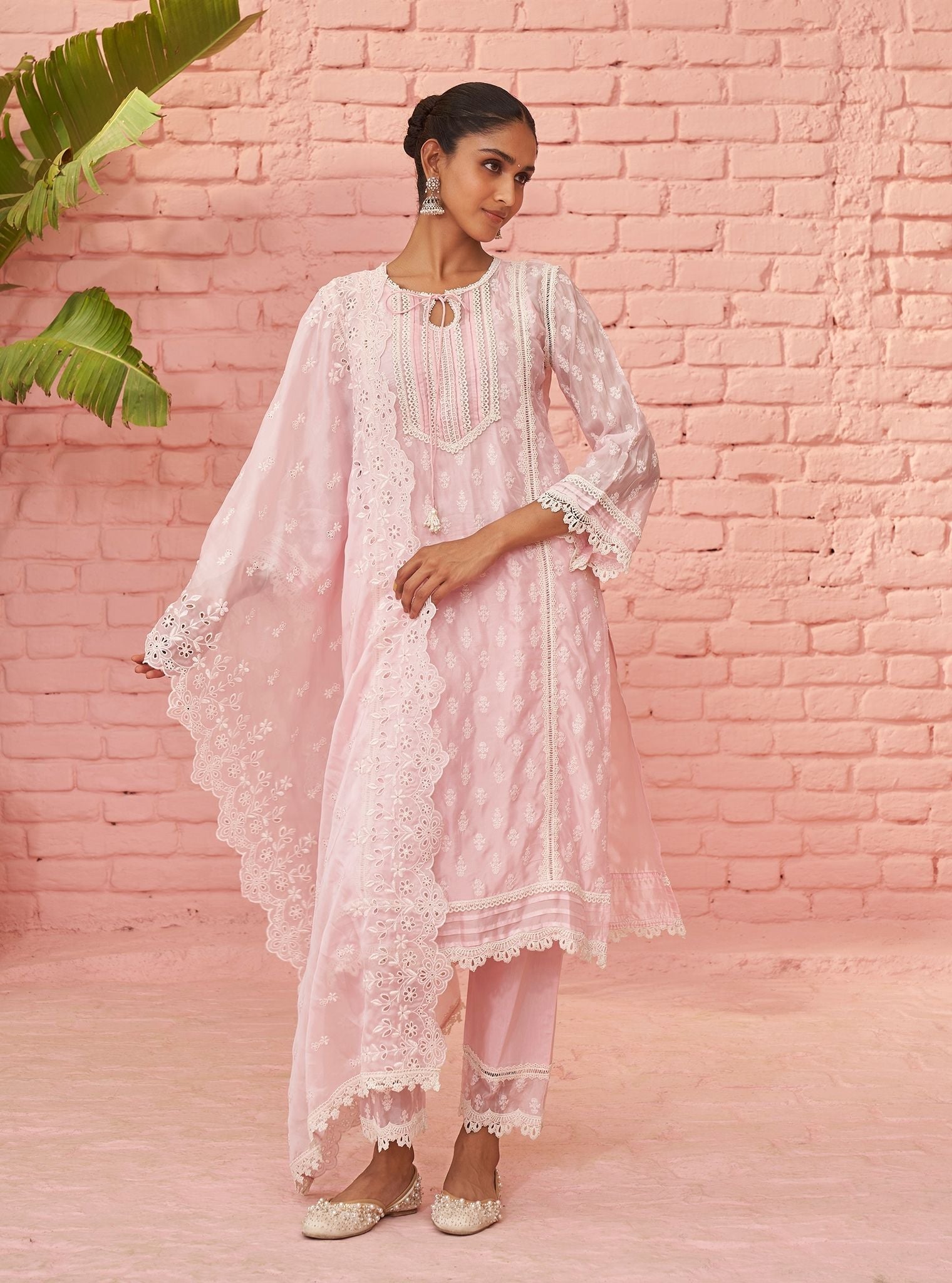 Mulmul Oganza Aarina Pink Kurta With Mulmul Cotton Aarina Pink Pant