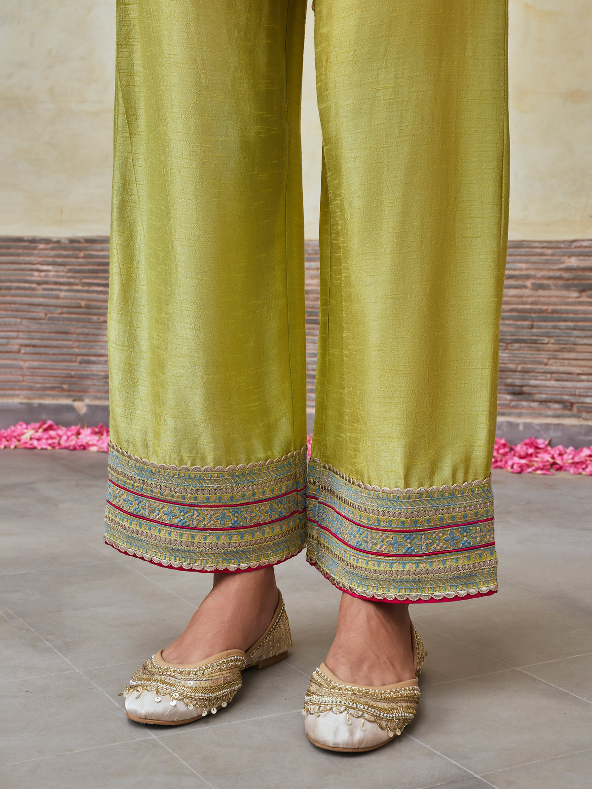 Rimya Bemberg Raw Silk Lime Kurta Set