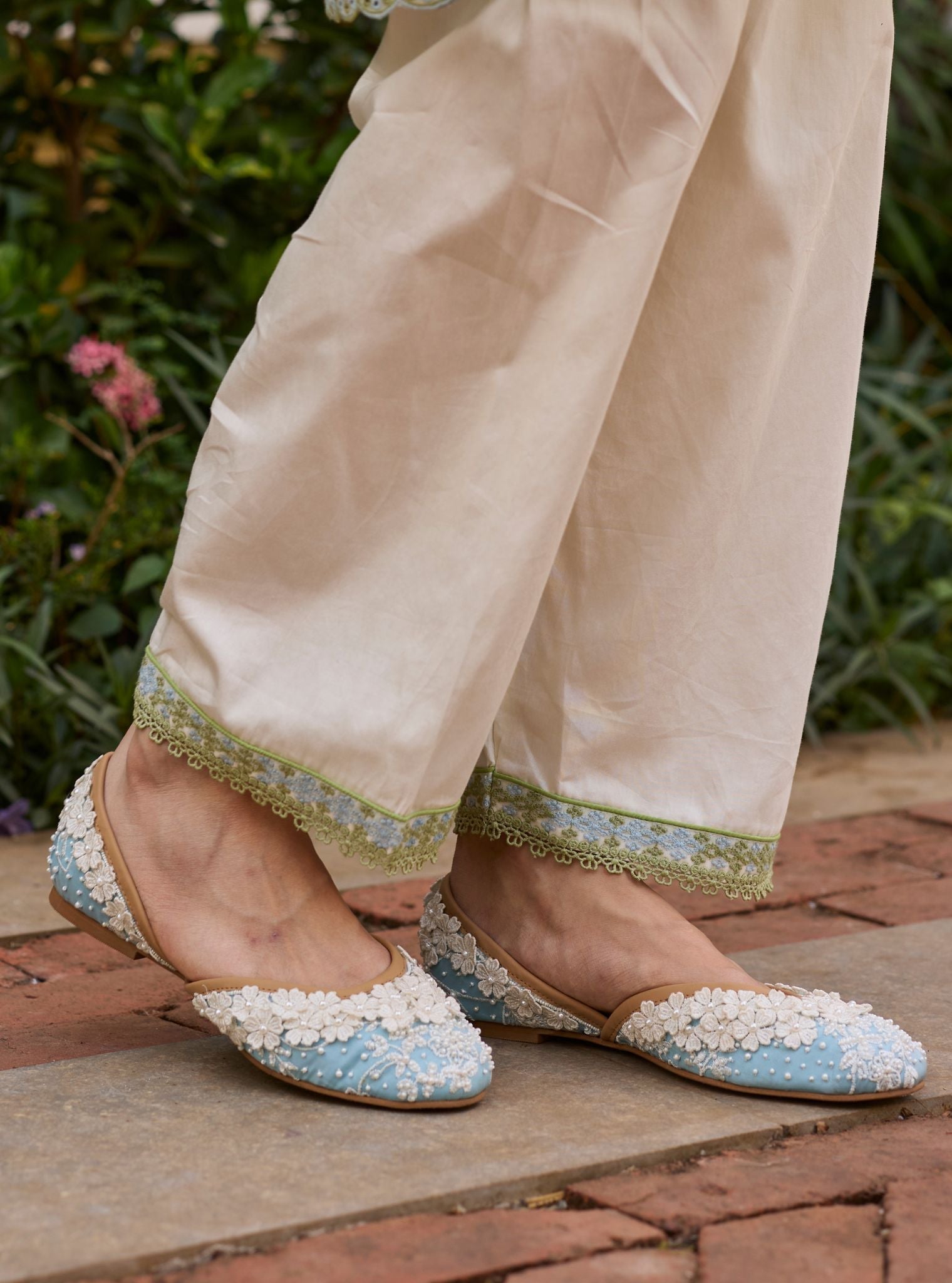 Saina Sky Blue Vegan Juttie