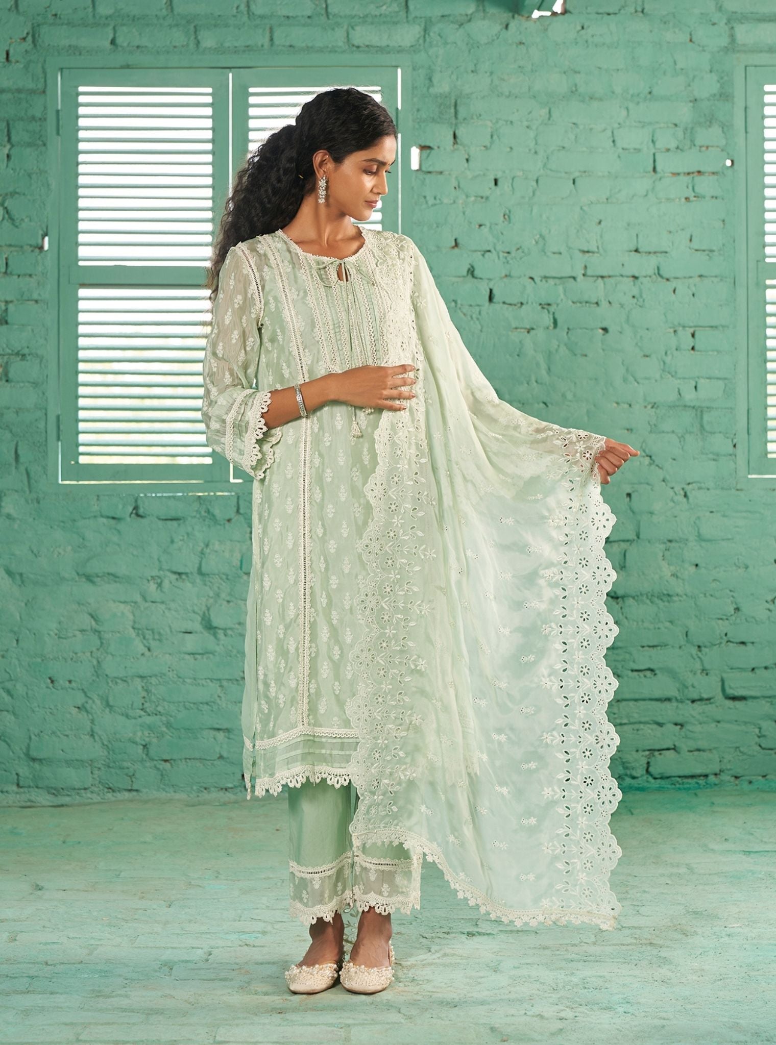 Mulmul Oganza Aarina Mint Green Kurta With Mulmul Cotton Aarina Mint Green Pant