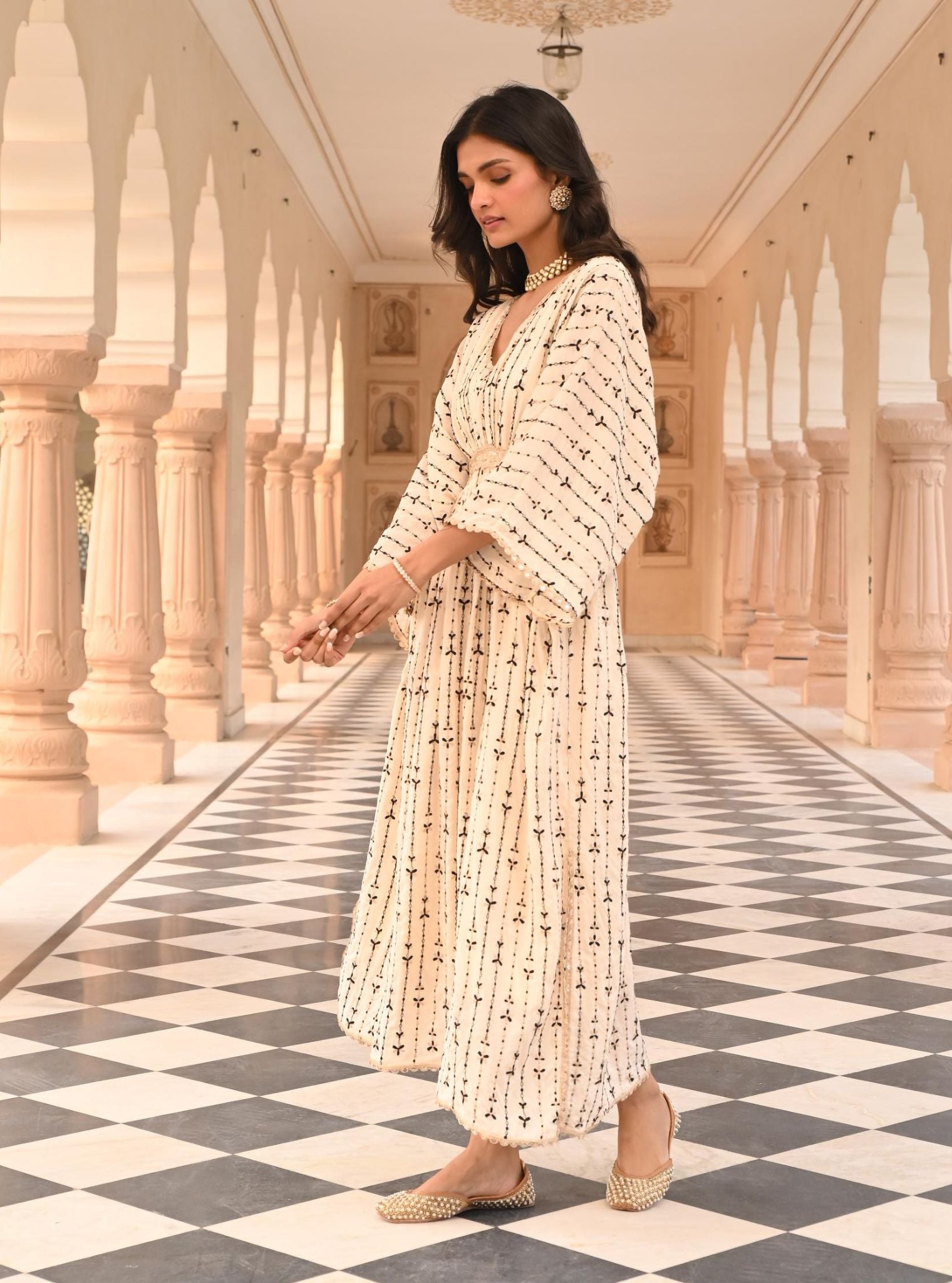 Gul Crepe Off White Kaftan