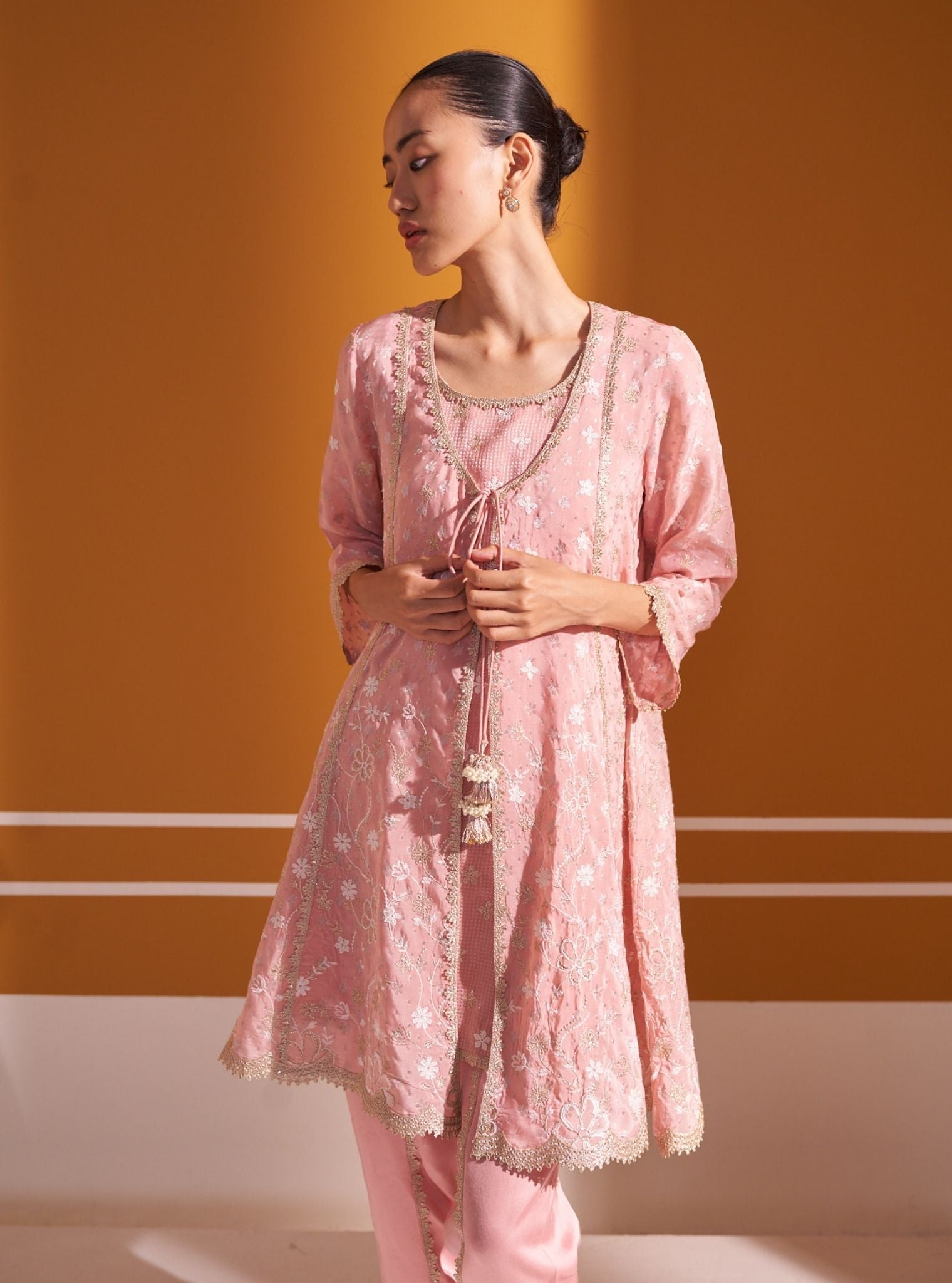 Sohni Banarsi Pink Kurta Set