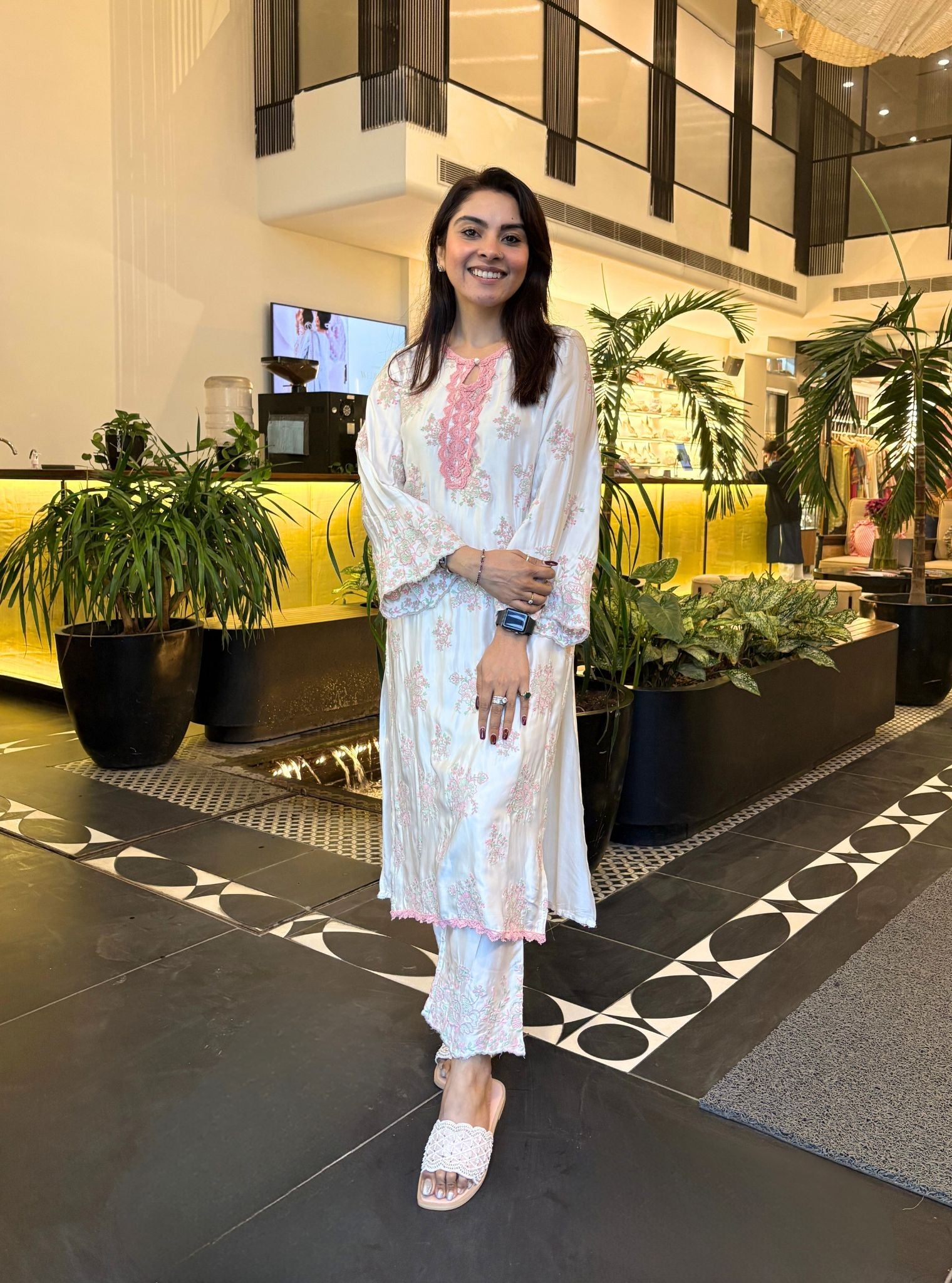 Aari Cupro Satin Off White Kurta Set