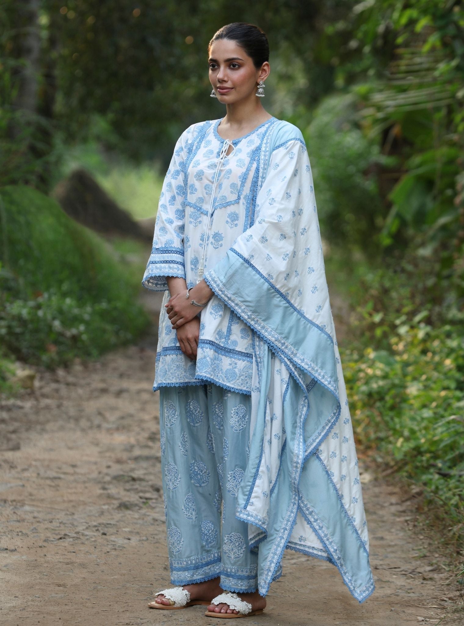 Mulmul Supima Cotton Alagi White Dupatta