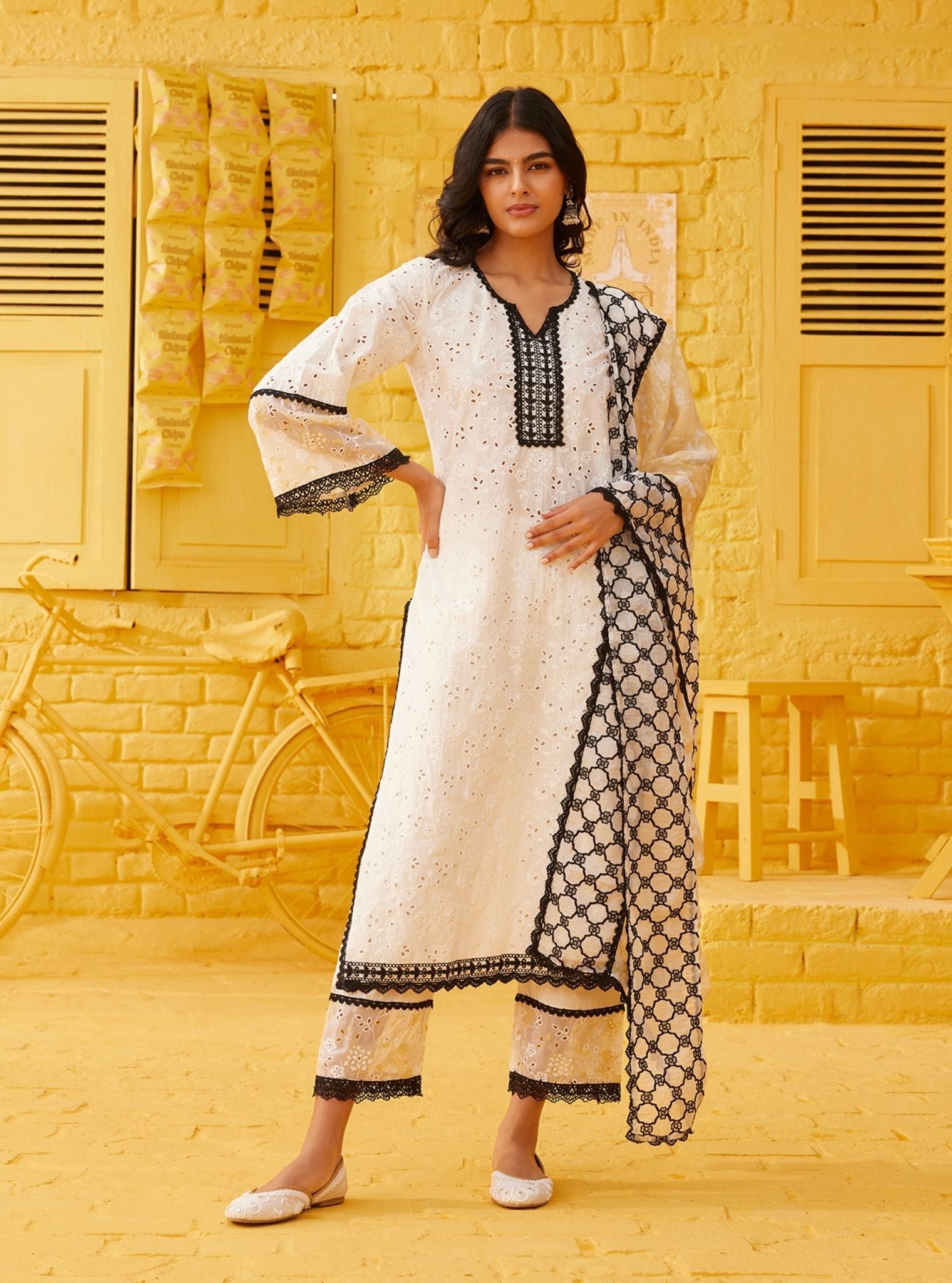 Mulmul Cotton Aaroh Off White Kurta With Mulmul Cotton Aaroh Off White Pant