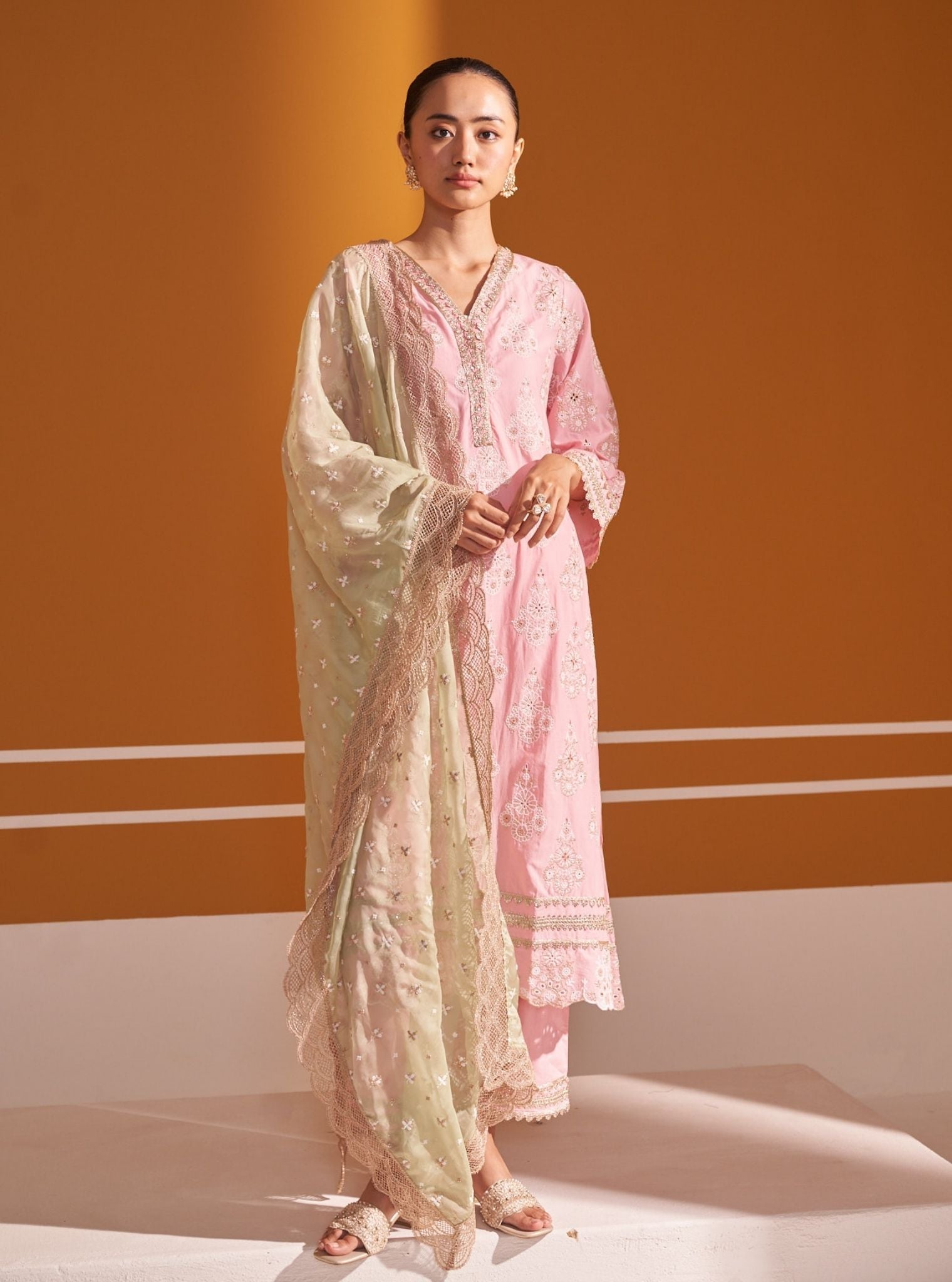 Mulmul Cotton Kaeo Pink Kurta With Mulmul Cotton Kaeo Pink Pant