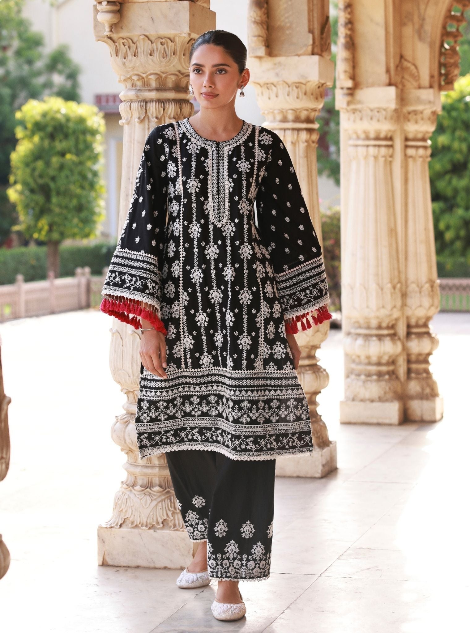 Lomeya Black Kurta Set
