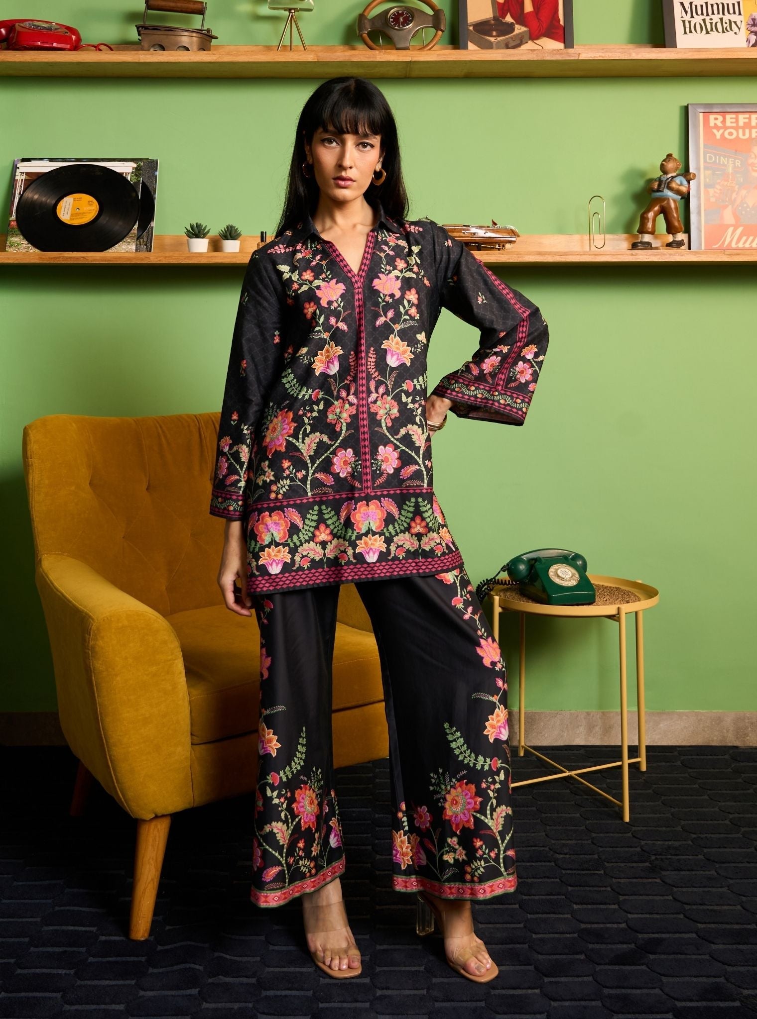 Zuni Pima Satin Black Printed Top Set