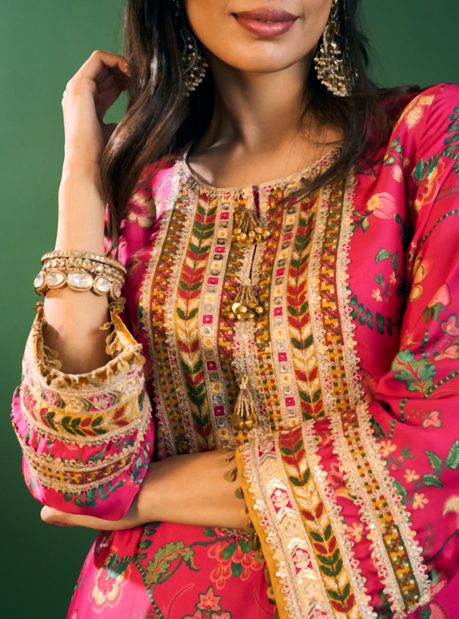 Sahi Cupro Satin Printed Fuchsia Kurta with Fuchsia Salwar Set