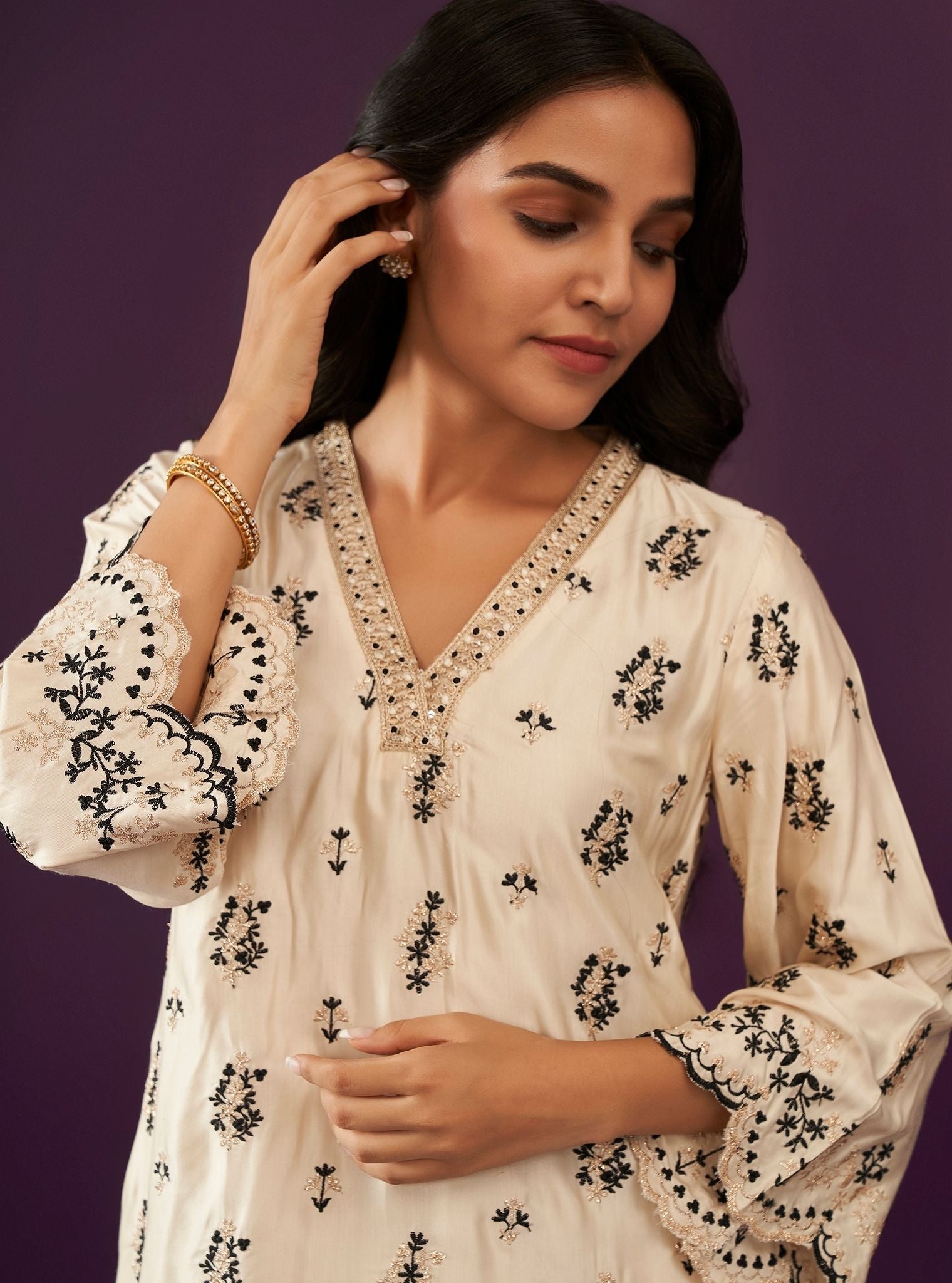 Mulmul Cupro Satin Callaia Off White kurta With Mulmul Cupro Satin Callaia Off White Salwar