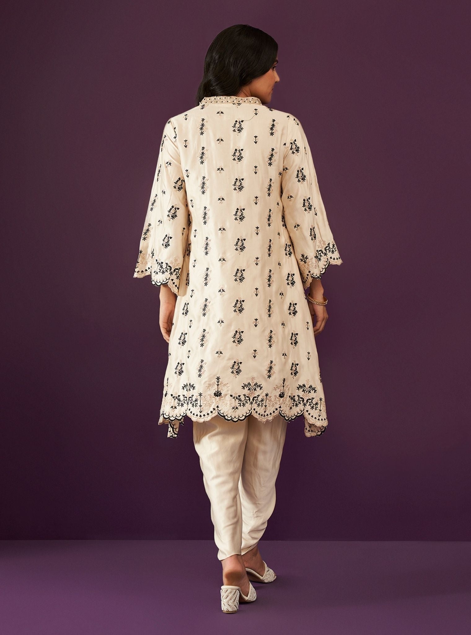 Mulmul Cupro Satin Callaia Off White kurta With Mulmul Cupro Satin Callaia Off White Salwar