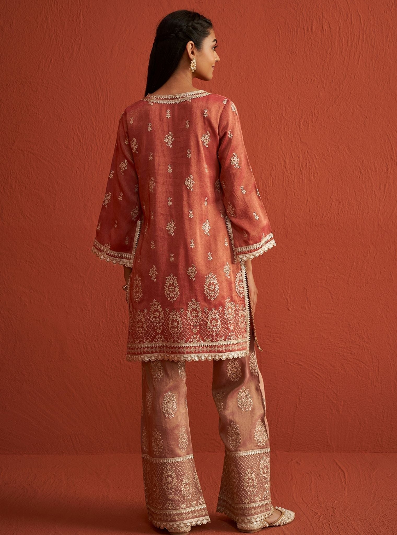 Mulmul Tissue Linen Satin Vaari Red Kurta With Mulmul Tissue Linen Satin Vaari Red Pant