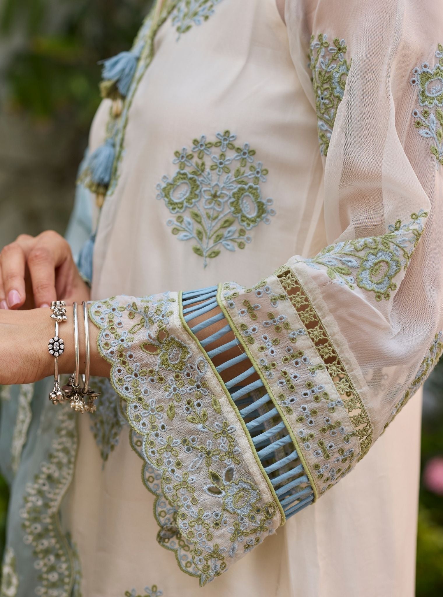 Suko Organza Off White Kurta Set