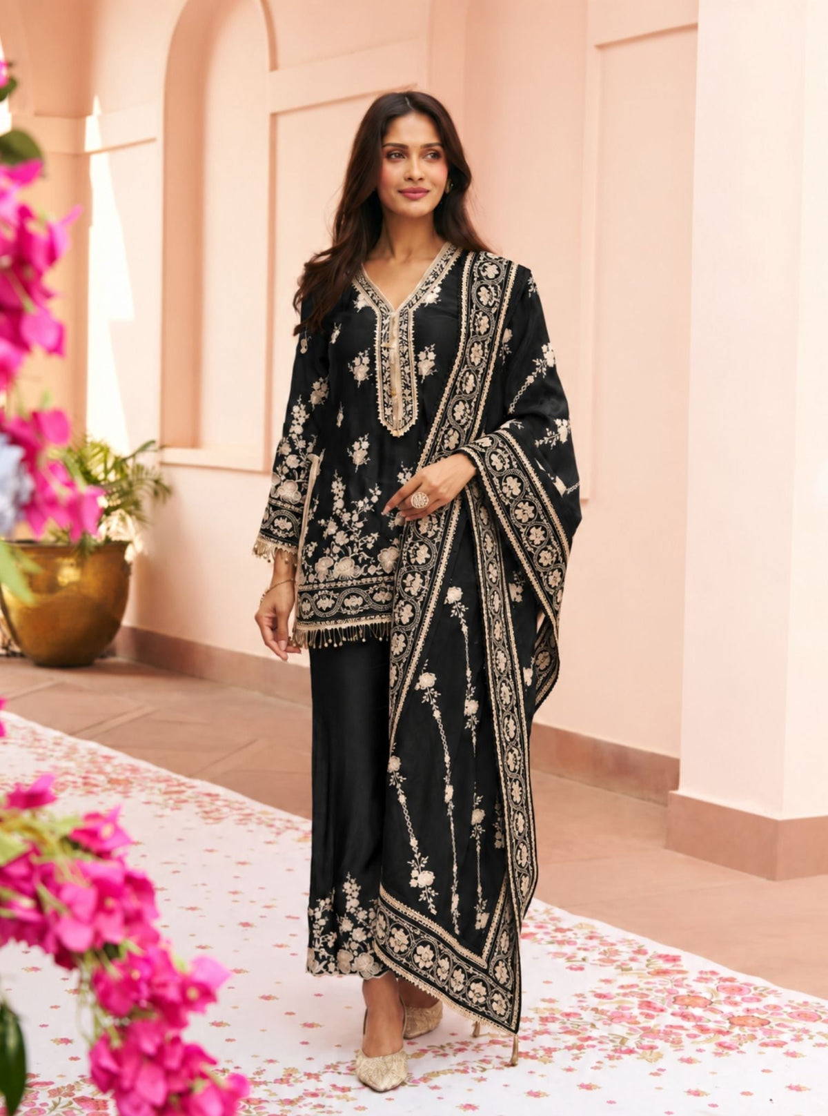Saaj Cupro Satin Black Kurta Set