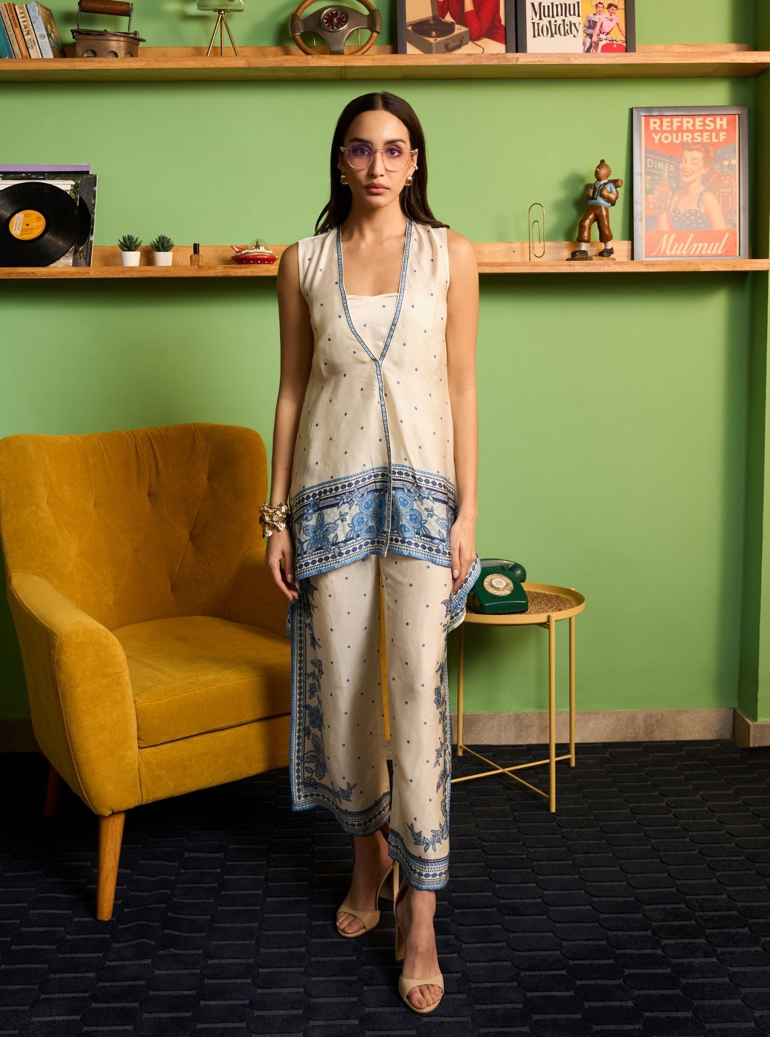 Saroja Cupro Satin Off White Printed Top Set