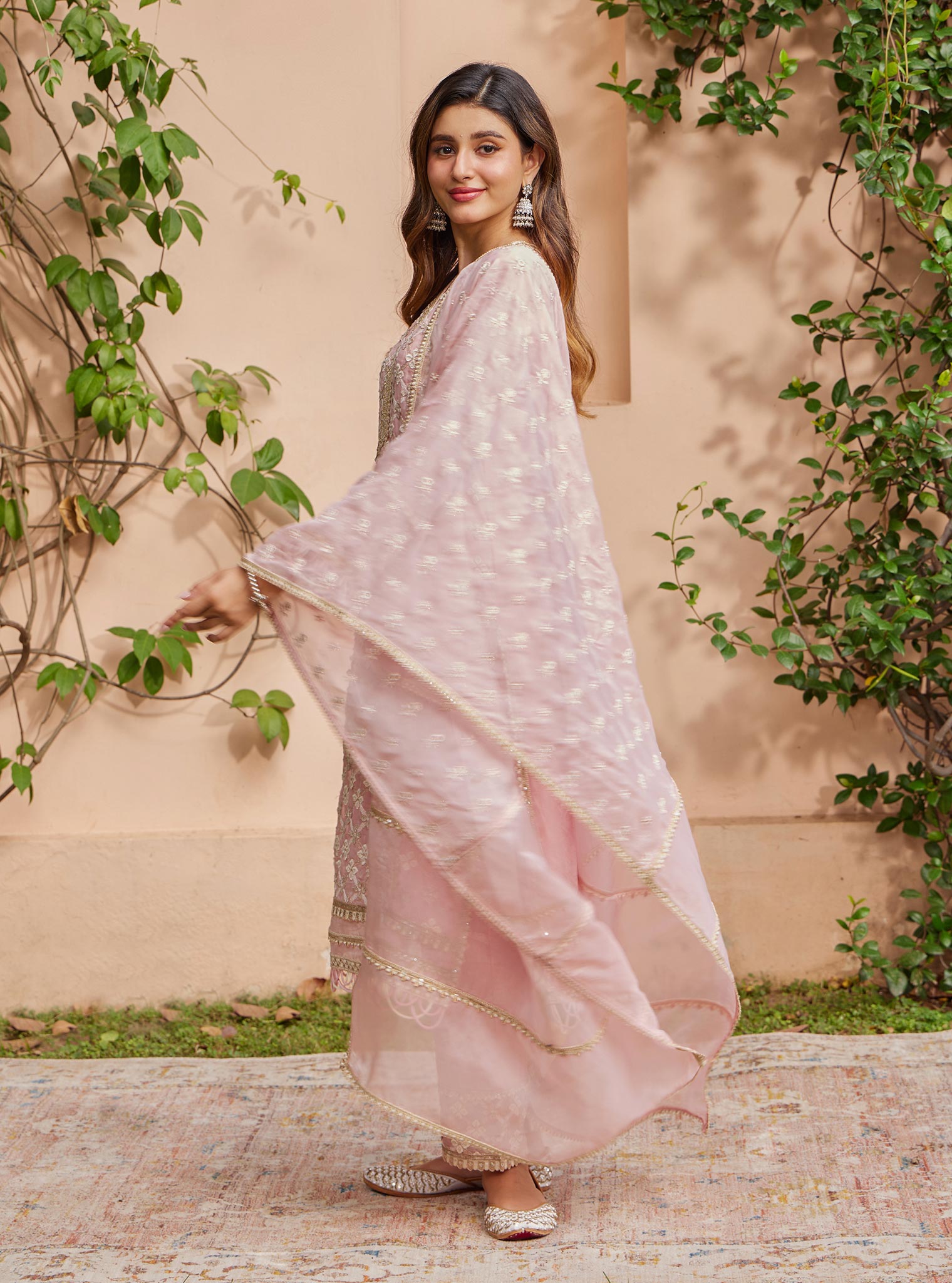 Mulmul Carvi Pink Dupatta