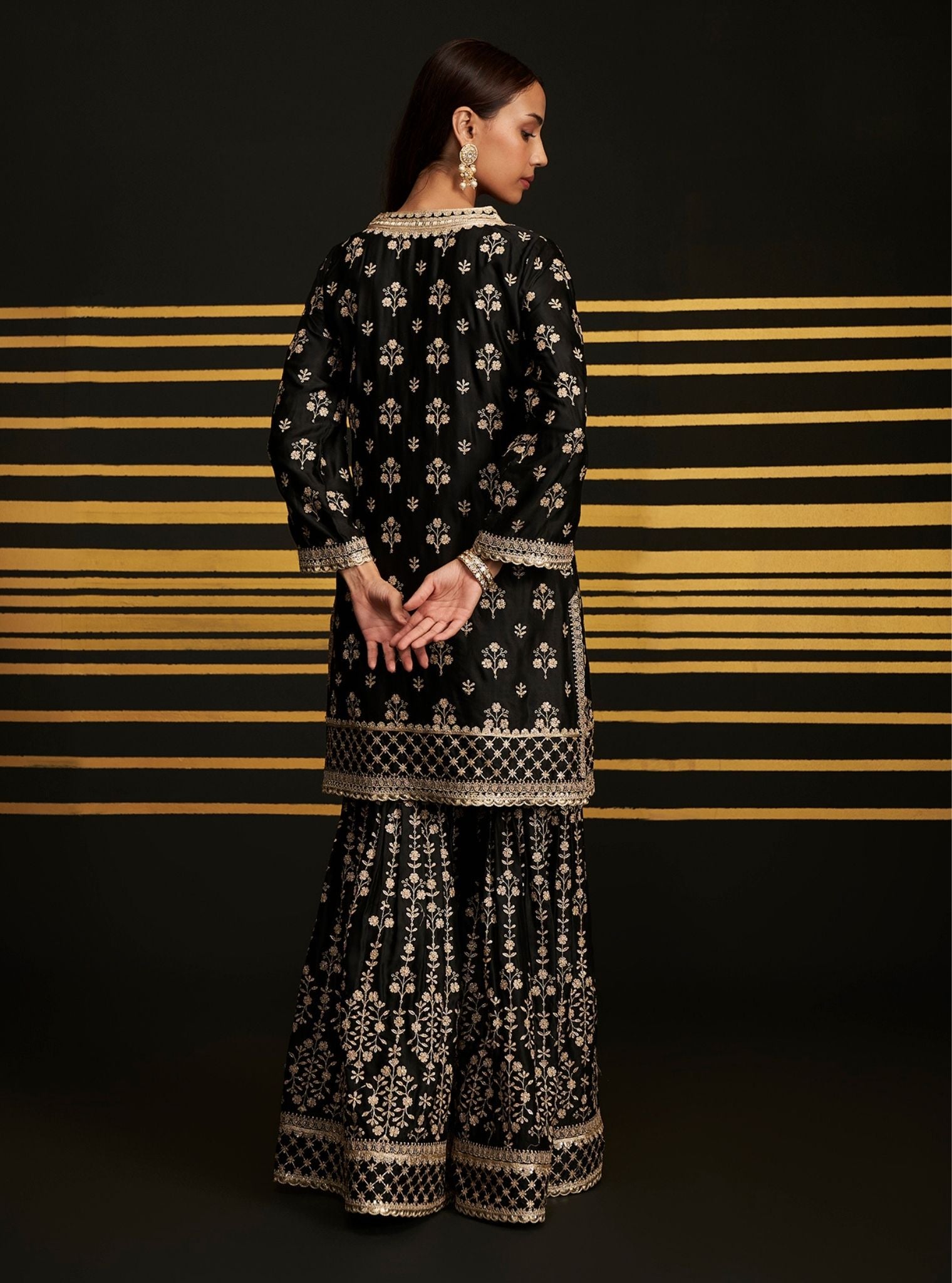 Mulmul Bemberg Satin Mahiya Black Kurta With Mulmul Bemberg Satin Mahiya Black Garara