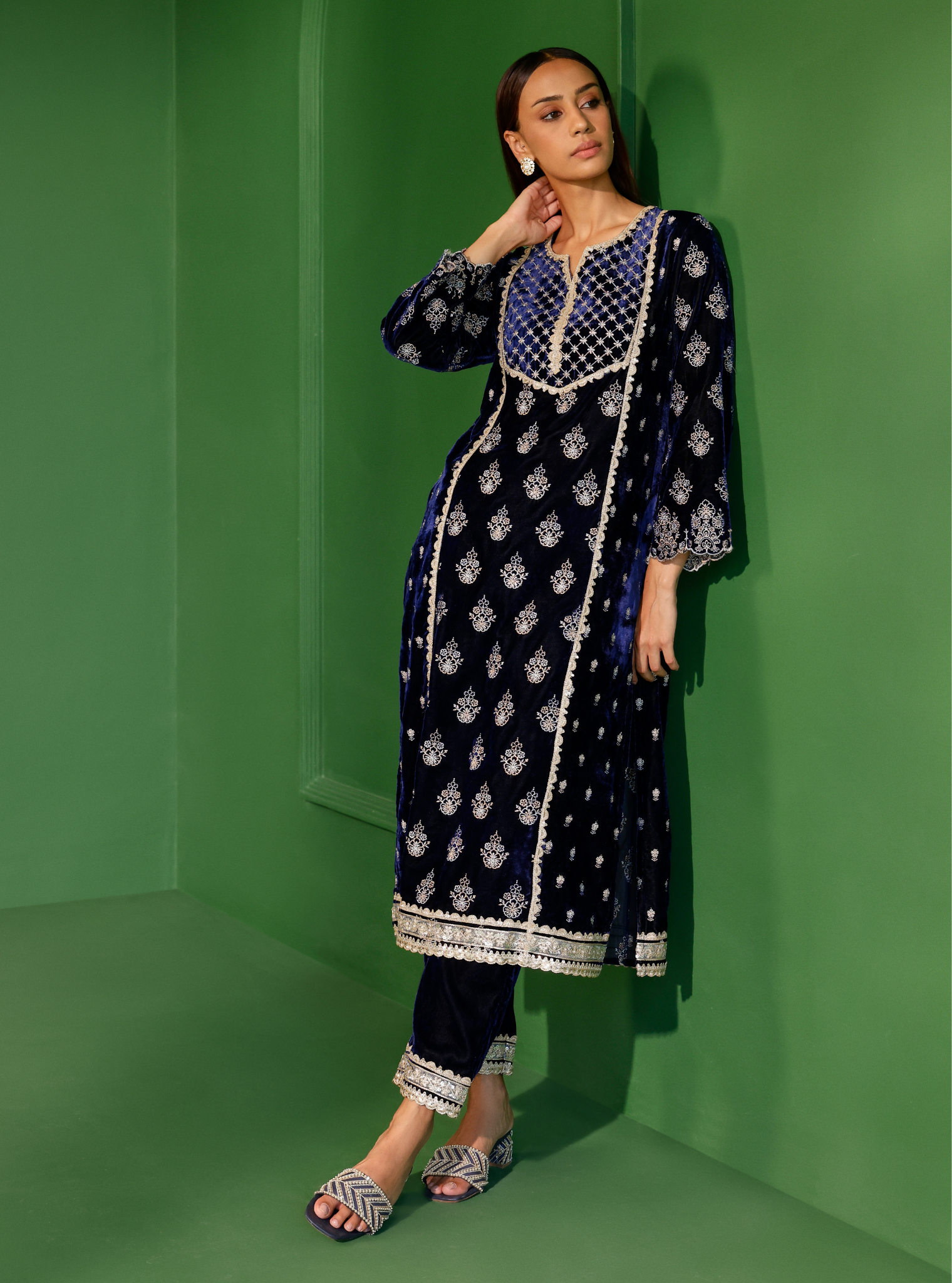 Mulmul Velvet Ghazal Navy Kurta With Mulmul Velvet Ghazal Navy Pant