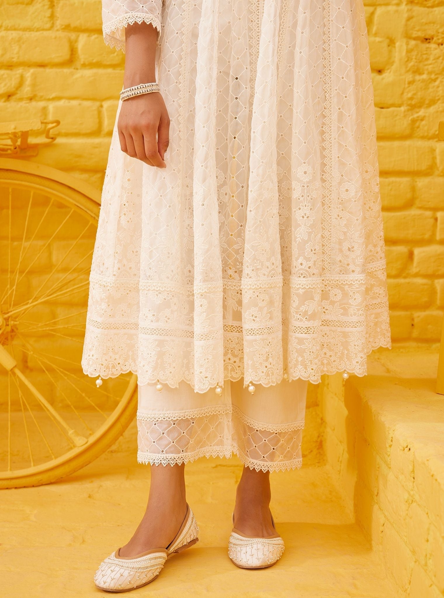 Mulmul Organza Ilaa Off White Anarkali Kurta With Mulmul Cotton Ilaa Off White Pant