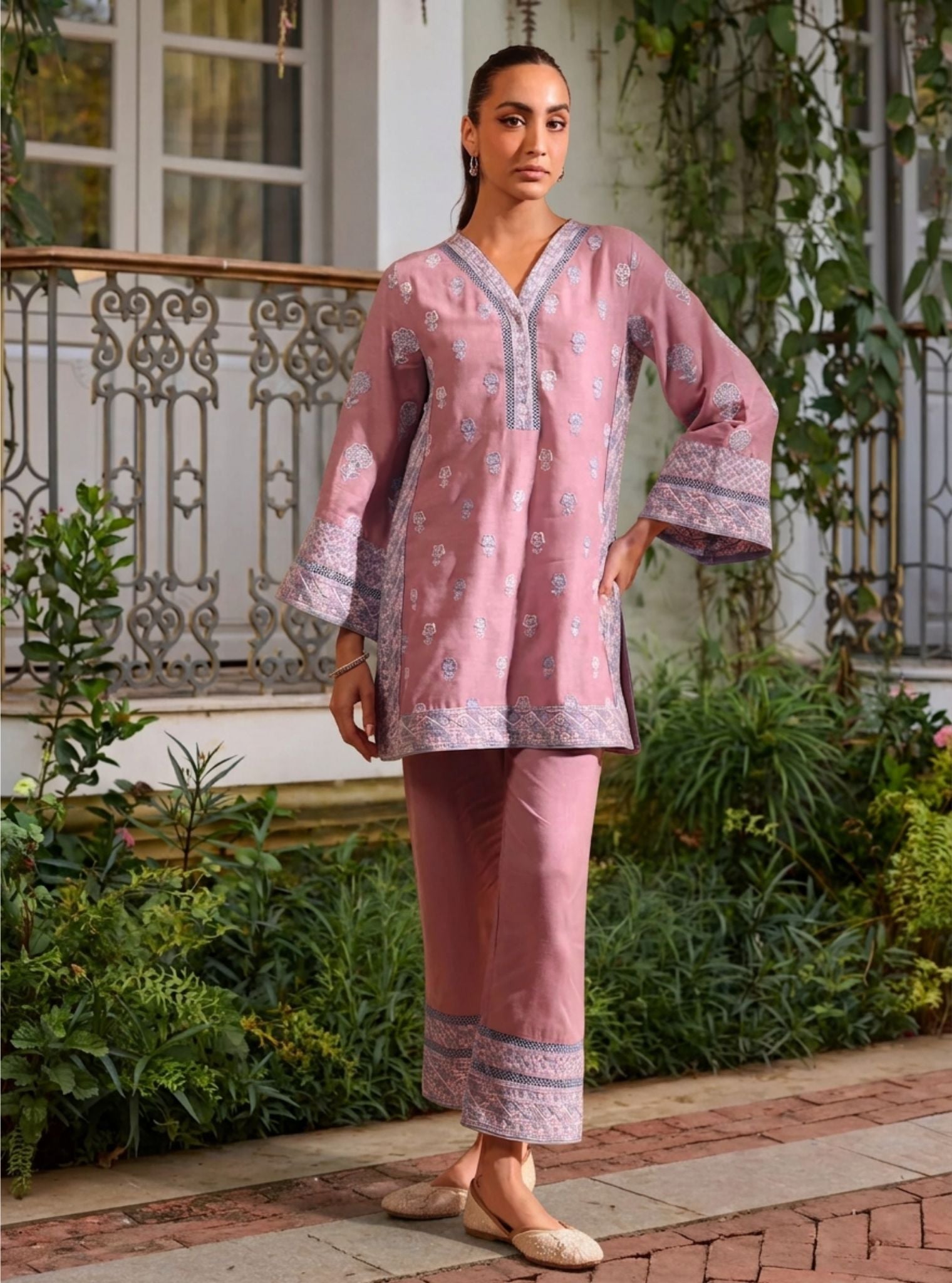 Pema Linen Lilac kurta Set