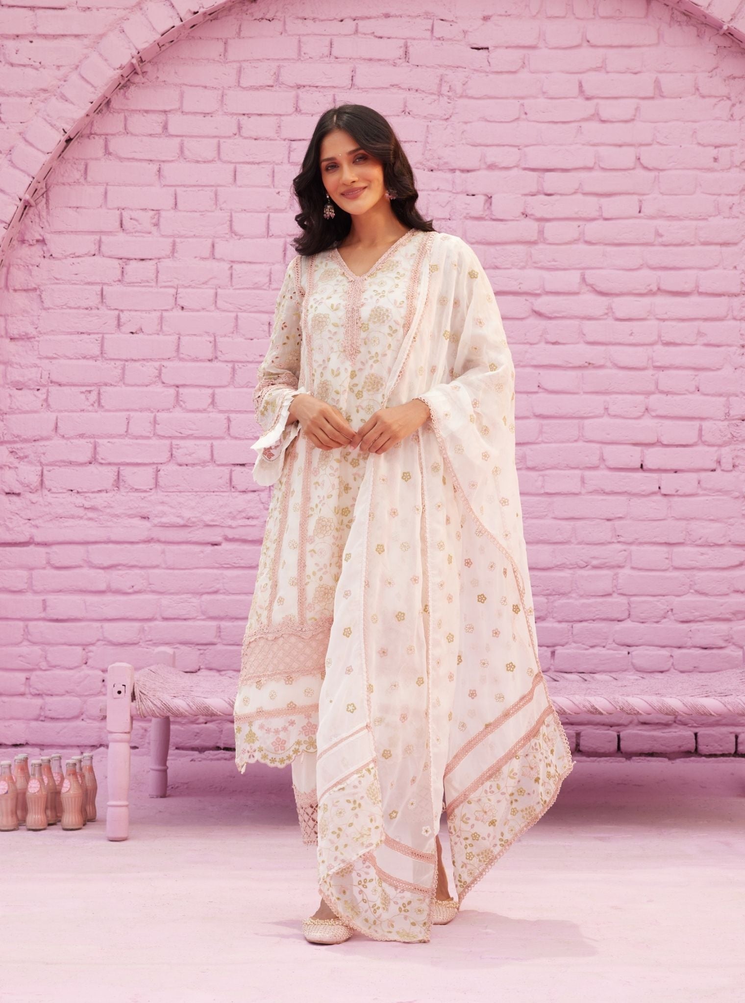 Mulmul Organza Venus Off White Kurta With Mulmul Cotton Venus Off White Pant