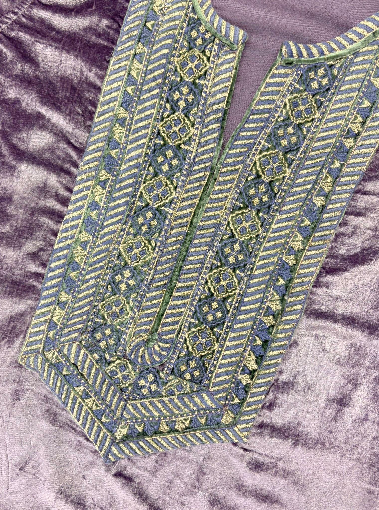 Madhaniya Velvet Lavender Kurta Set