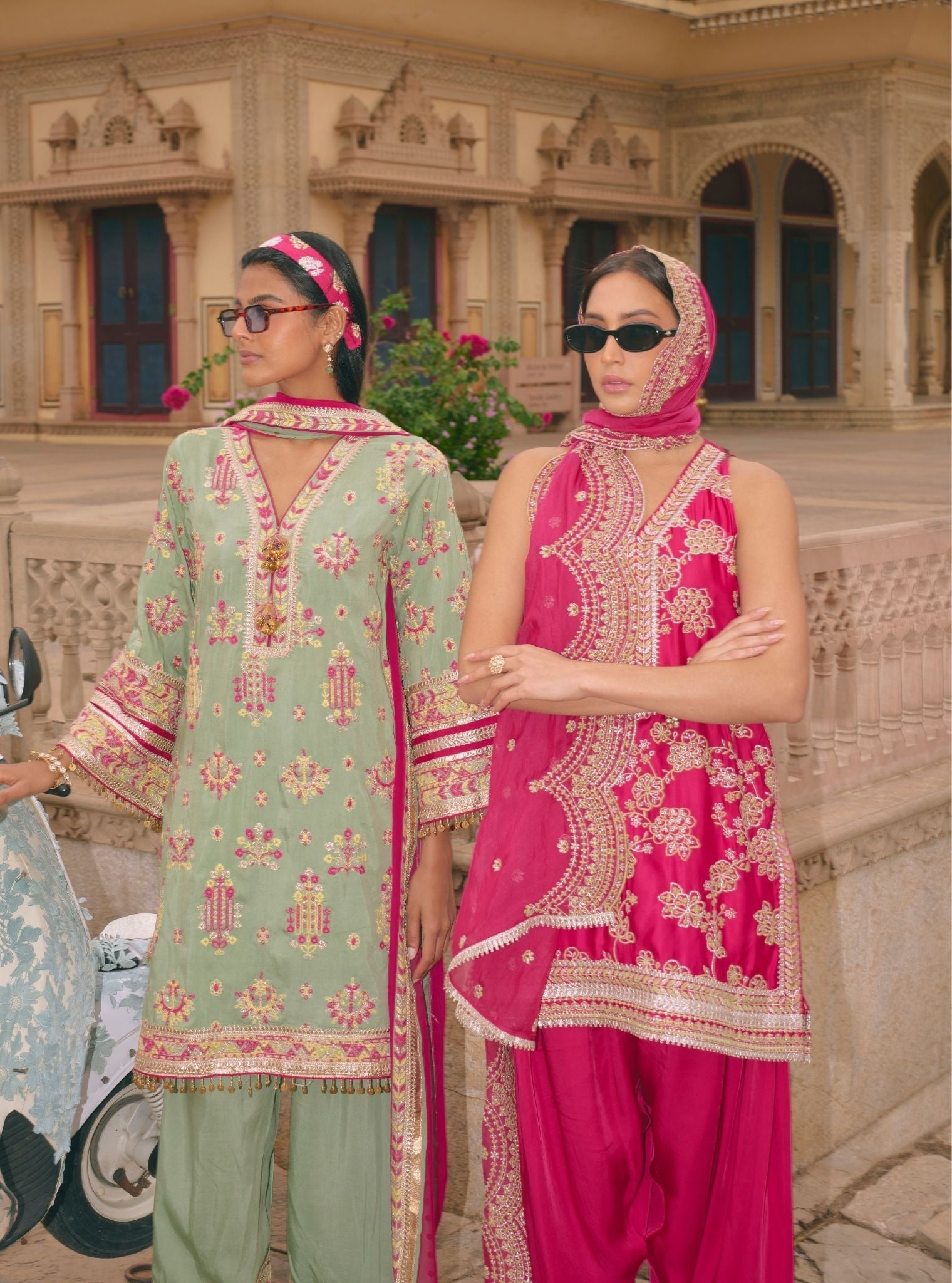 Mulmul Organza Jivara Fuschia Dupatta