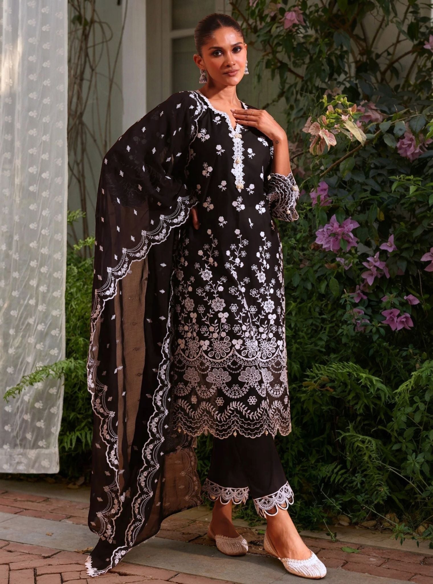 Suma Supima Cotton Black Kurta With Ilya Pant