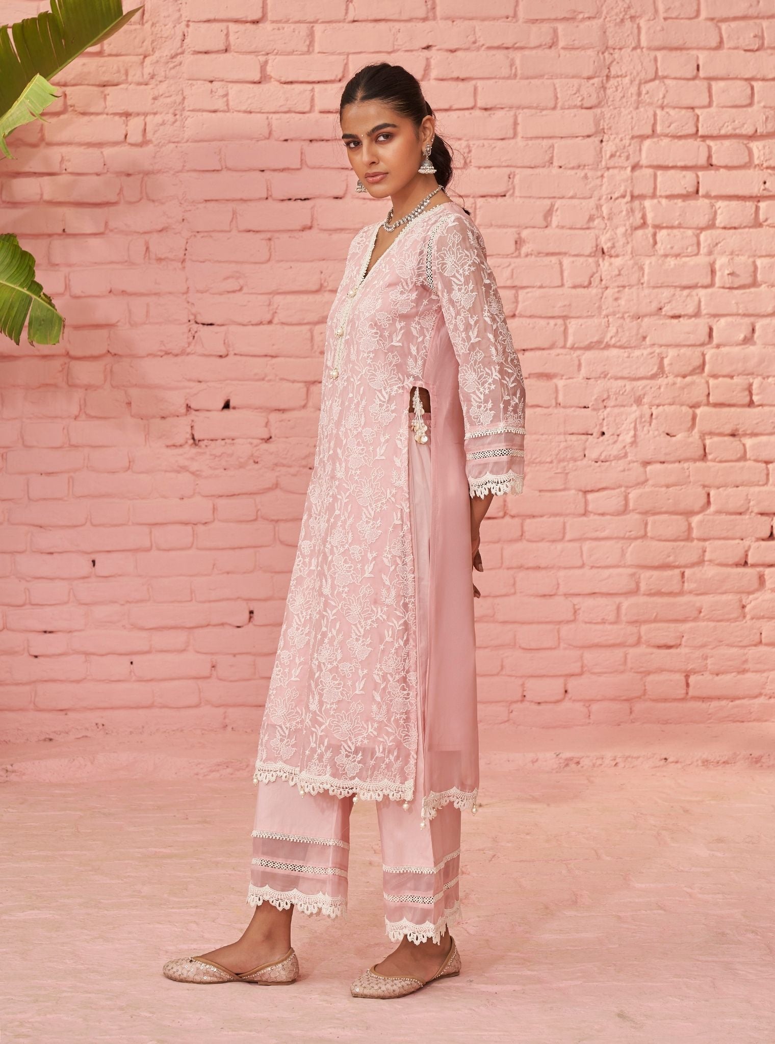 Mulmul Organza Cahya Pink Kurta With Mulmul Cotton Cahya Pink Pant