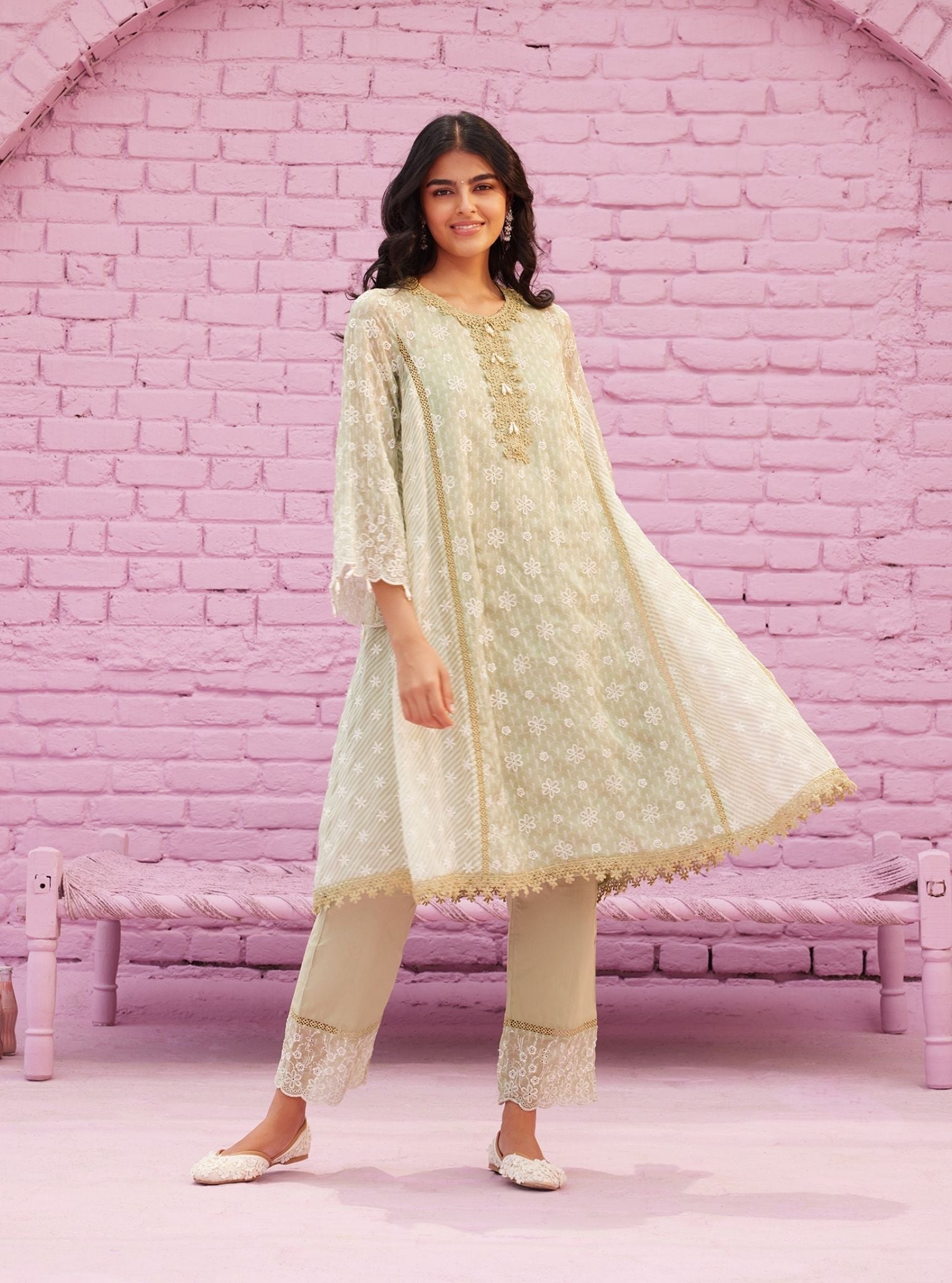 Mulmul Organza Printed Elowyn Green Kurta With Mulmul Cotton Elowyn Green Pant