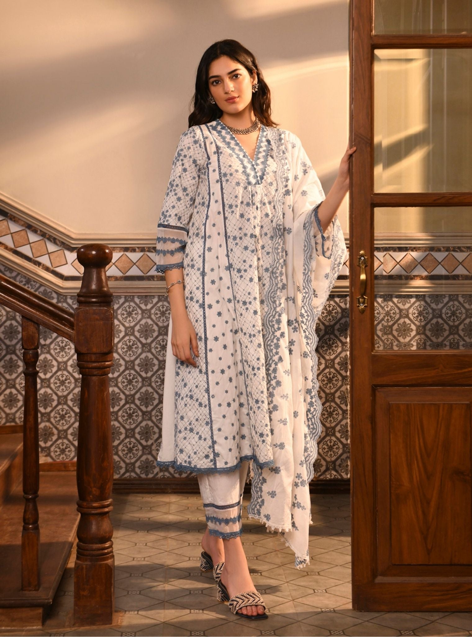 Mulmul Cotton Kishi White Kurta With Mulmul Cotton Kishi White Pant